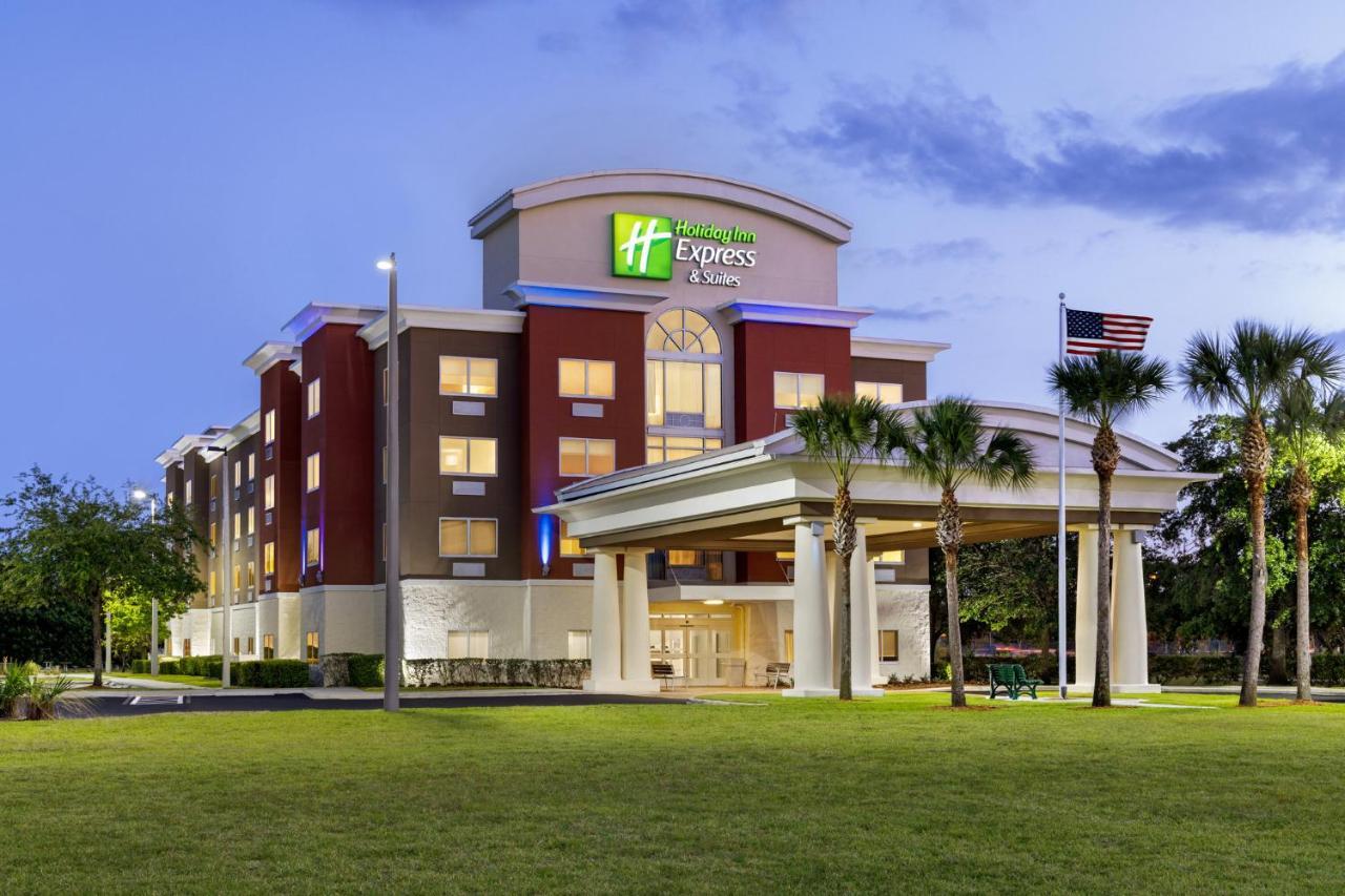 Express & Pierce West By Ihg Hotel Fort Pierce