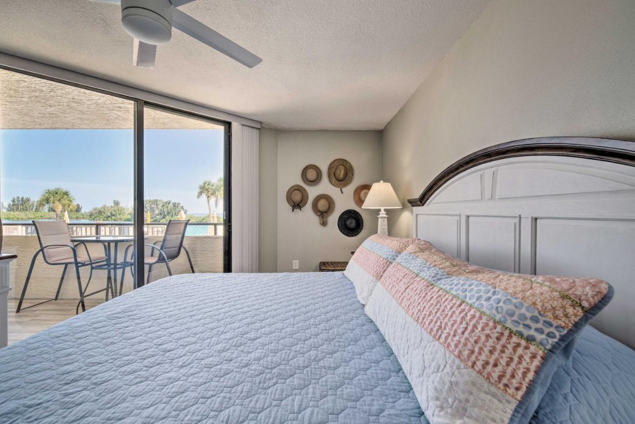 Relaxing Steps From The Pool!