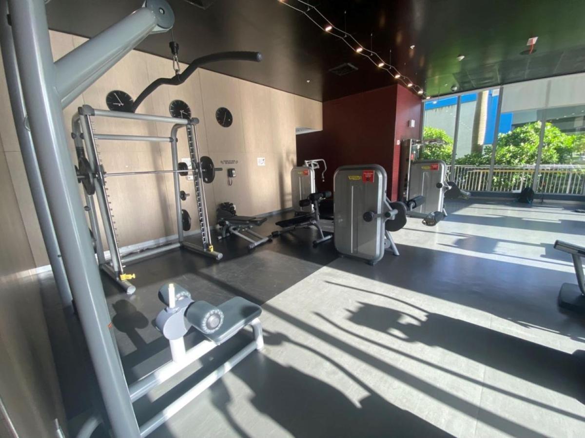2bed Apmt With Amazing Views 30b * Hallandale Beach