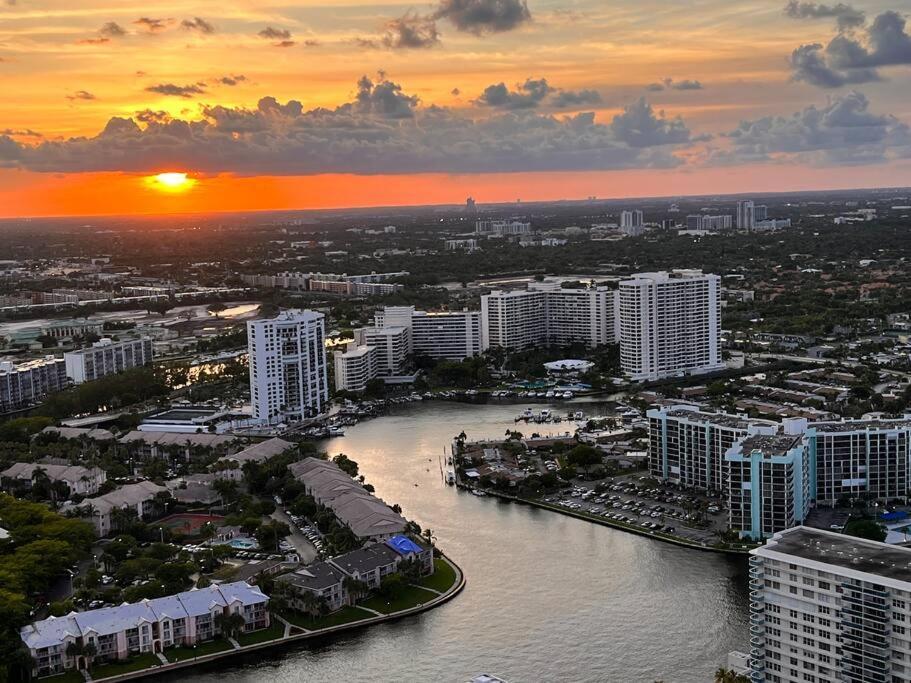 Apartment Ocean View Beachfront 2bed/2b M-penthouse @hyde