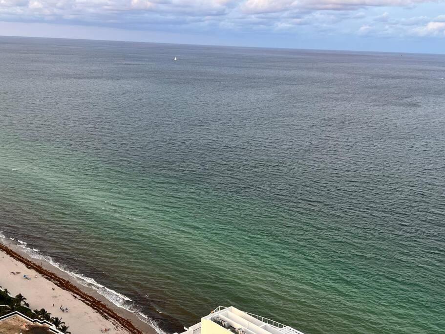 Ocean View Beachfront 2bed/2b M-penthouse @hyde Apartment Hollywood