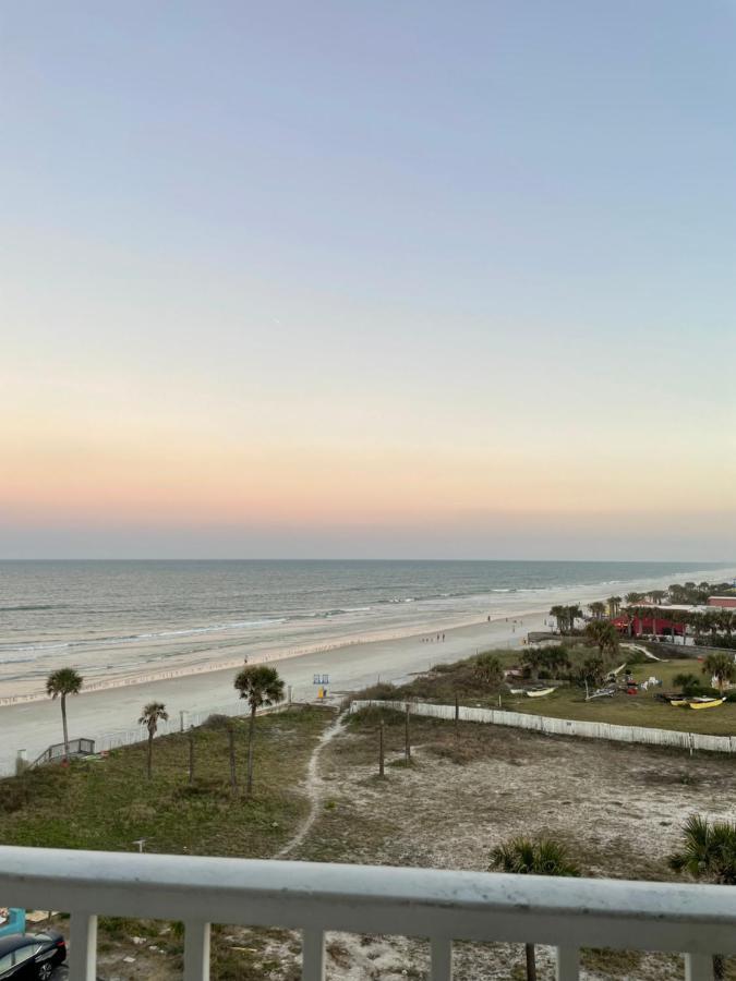 Oceanside Escape *