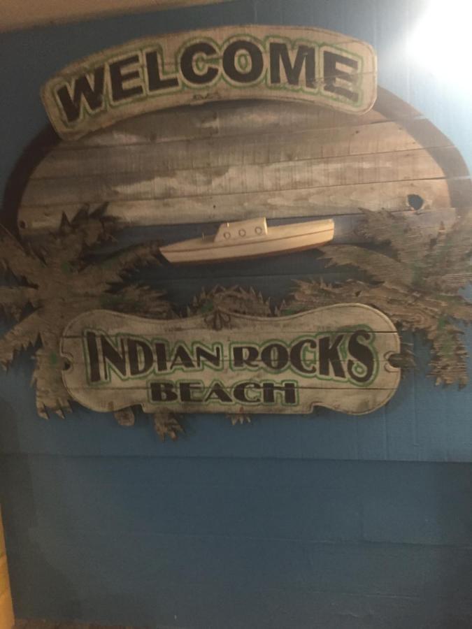 Holiday home Walk To Indian Rocks Exclusive Use Of Hot Tub, Pool, Bbq,with Privacy *