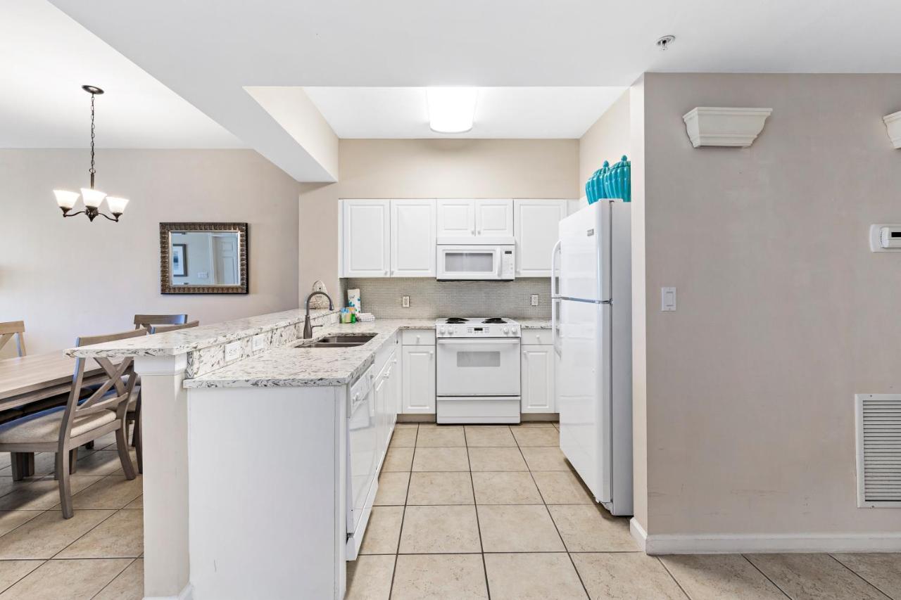 Windemere Beachfront Unit 1006 Apartment *