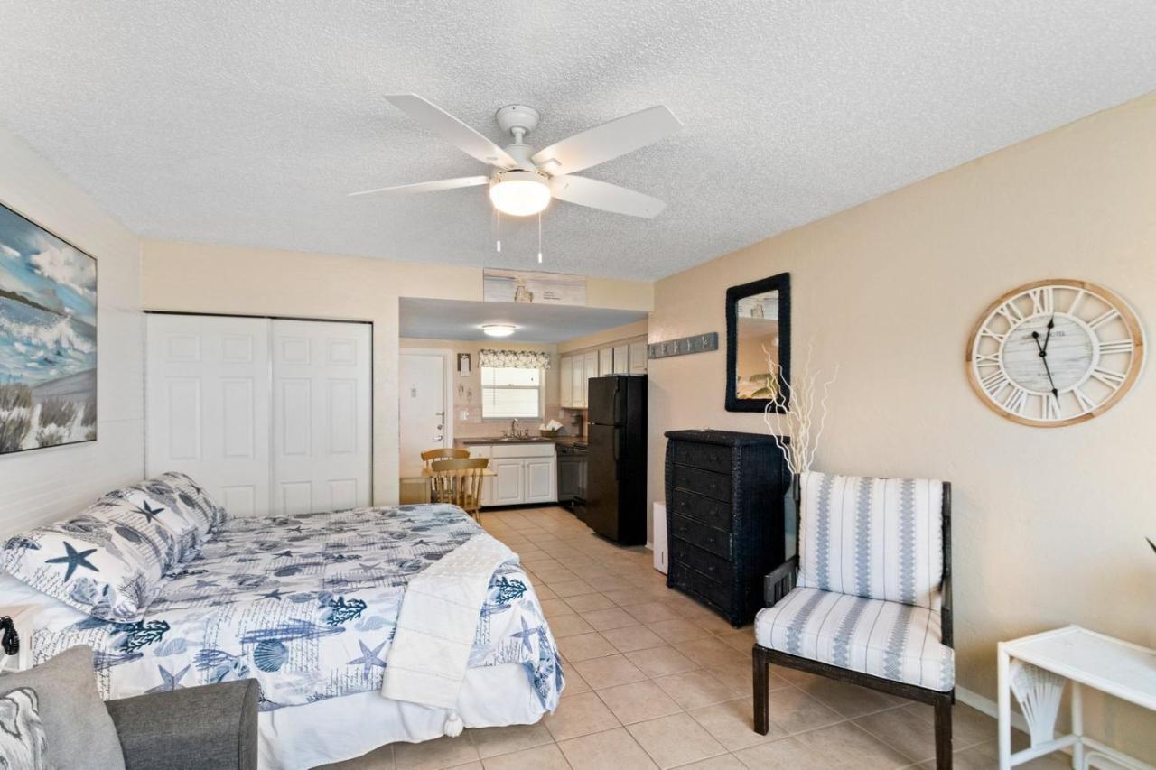 227 Surf Song Holiday home St. Pete Beach