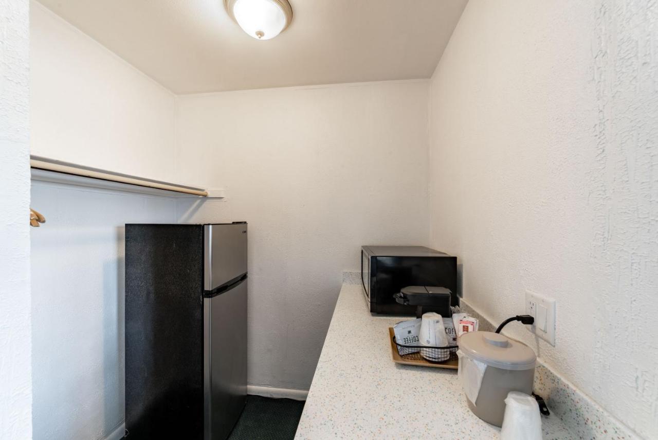 Captain's Table By Adventures Hotel 3*