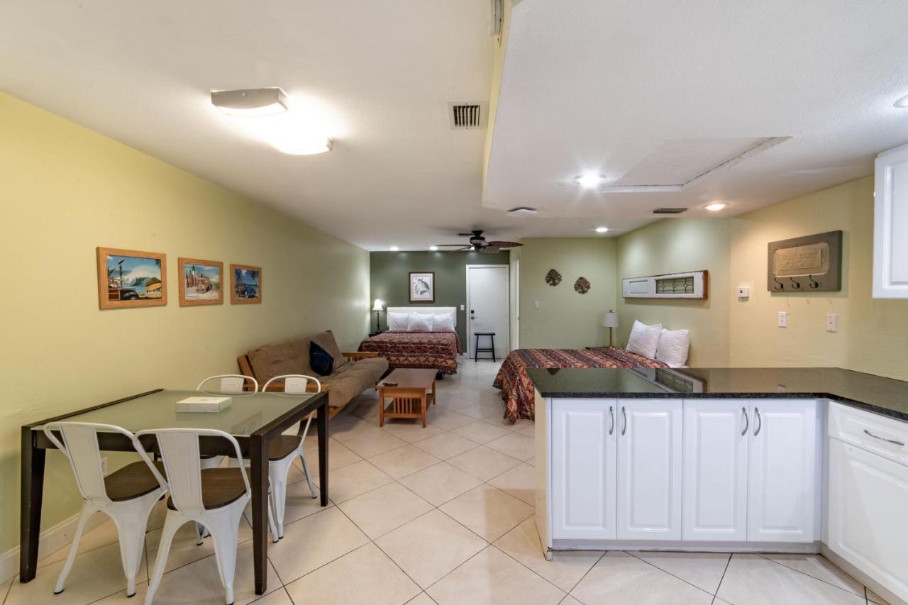 Captain's Table By Adventures 3* Everglades City