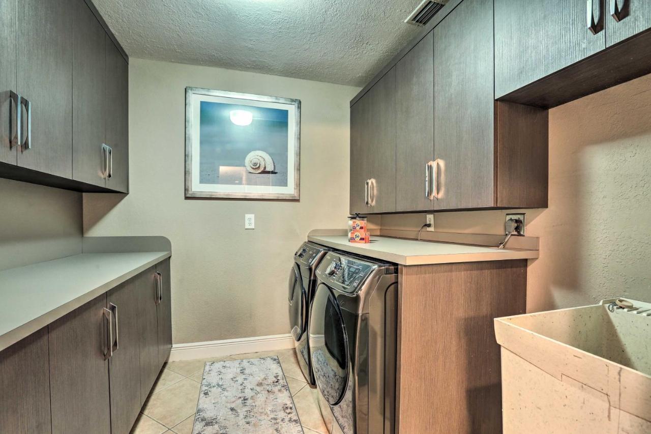 Luxe Escape With Pool 4 Mi To * Cape Coral