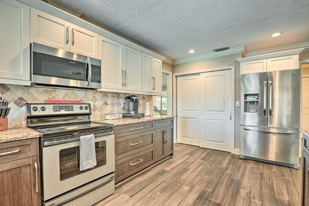 Luxe Escape With Pool 4 Mi To Cape Coral