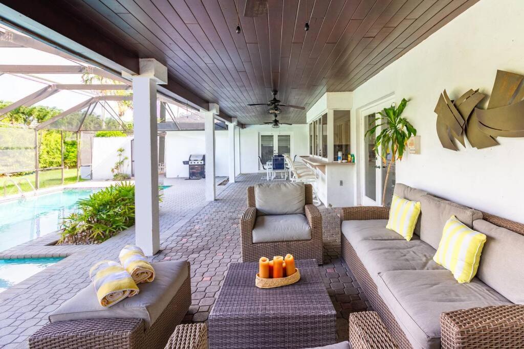Holiday home Spacious 3 Bed/2.5bath Miami W/ Pool!