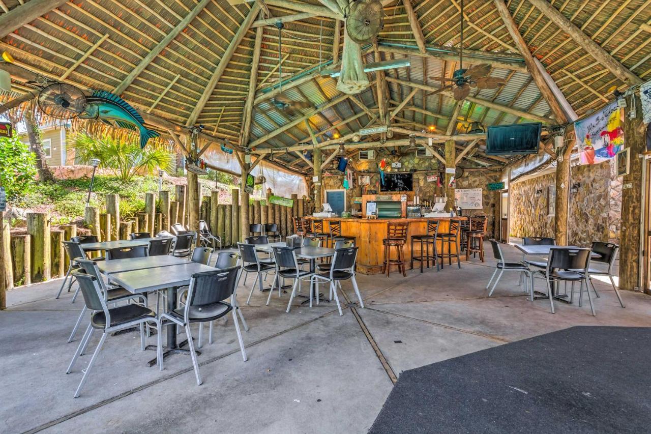 Sunny Perdido Key With On-site Tiki Bar Holiday home