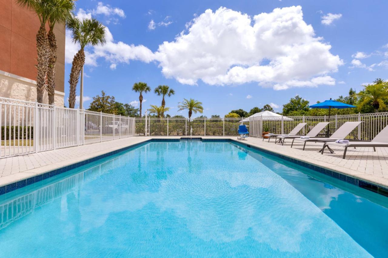 Express & Pierce West By Ihg Hotel Fort Pierce