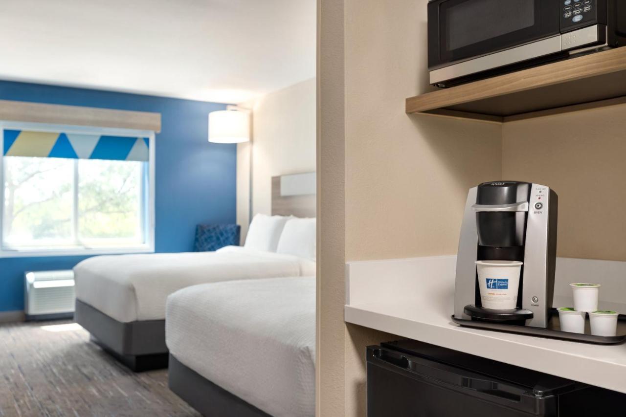Hotel Express & Pierce West By Ihg