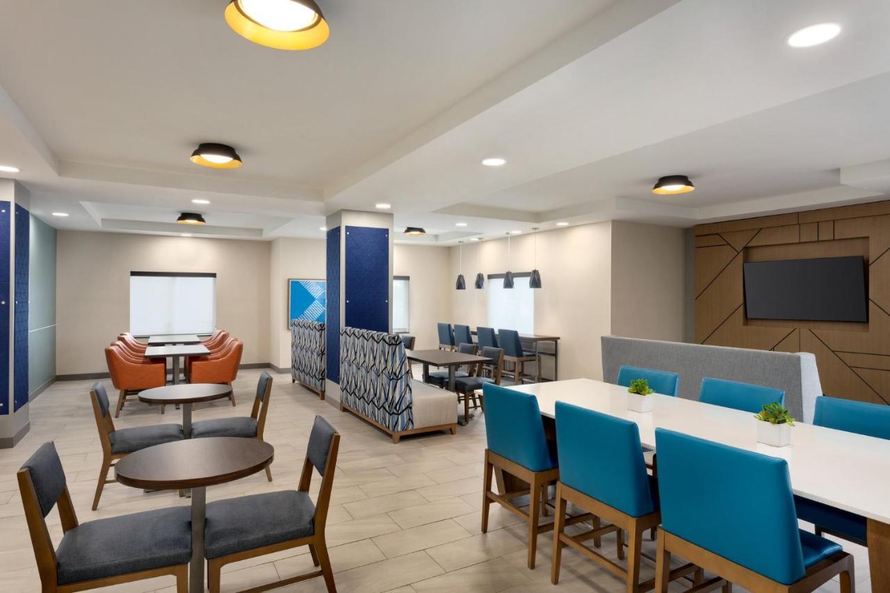 Express & Pierce West By Ihg Fort Pierce