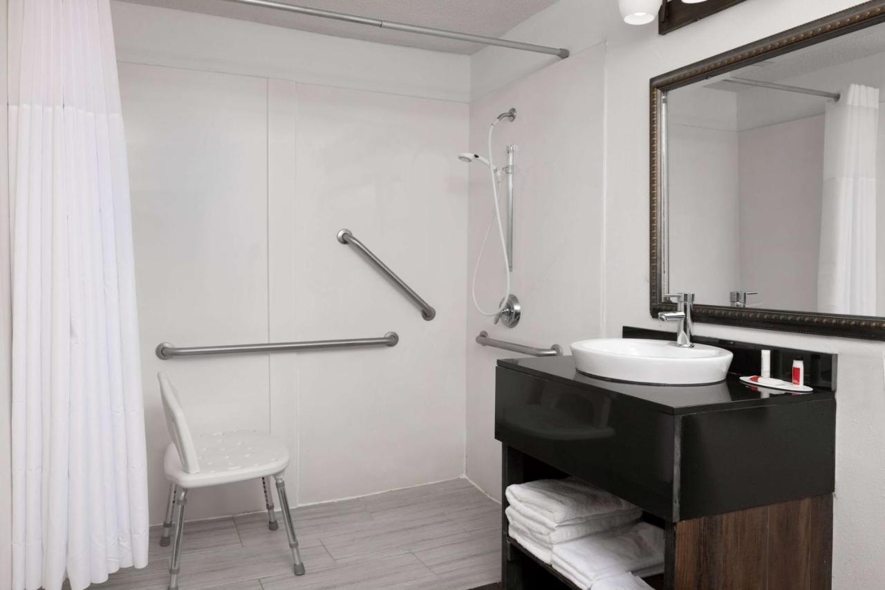 Hotel Super 8 By Wyndham