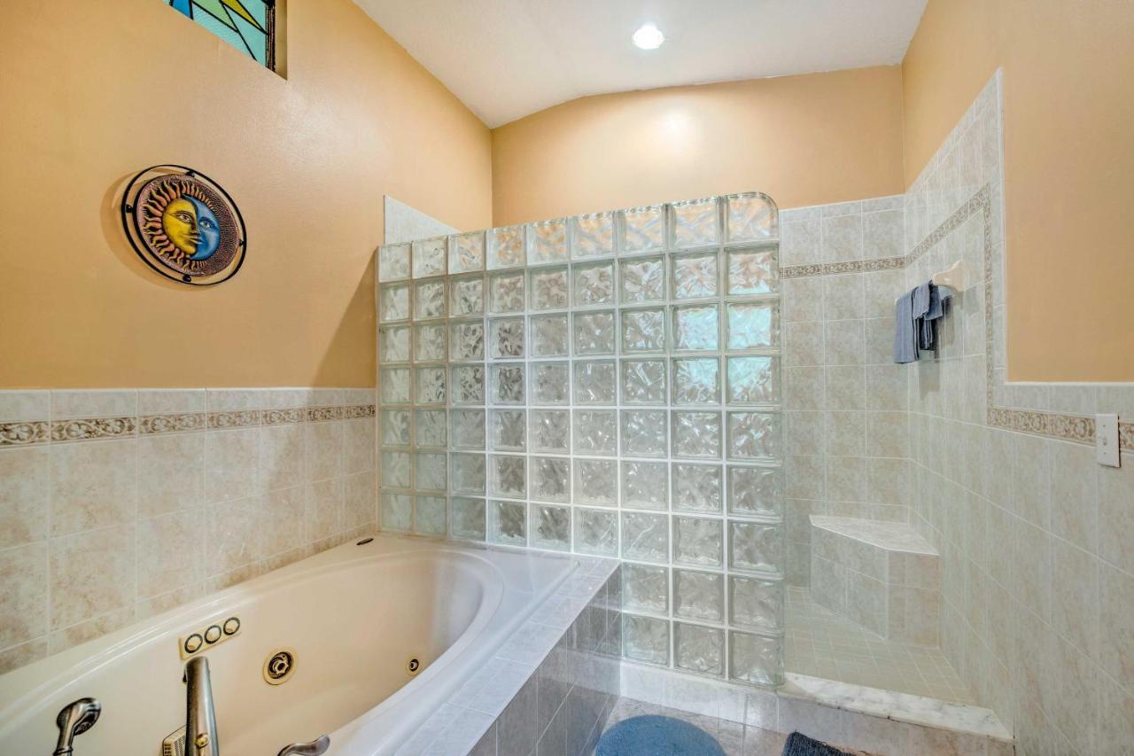 Holiday home Waterfront Inglis Getaway About 5 Mi To The Gulf! Yankeetown