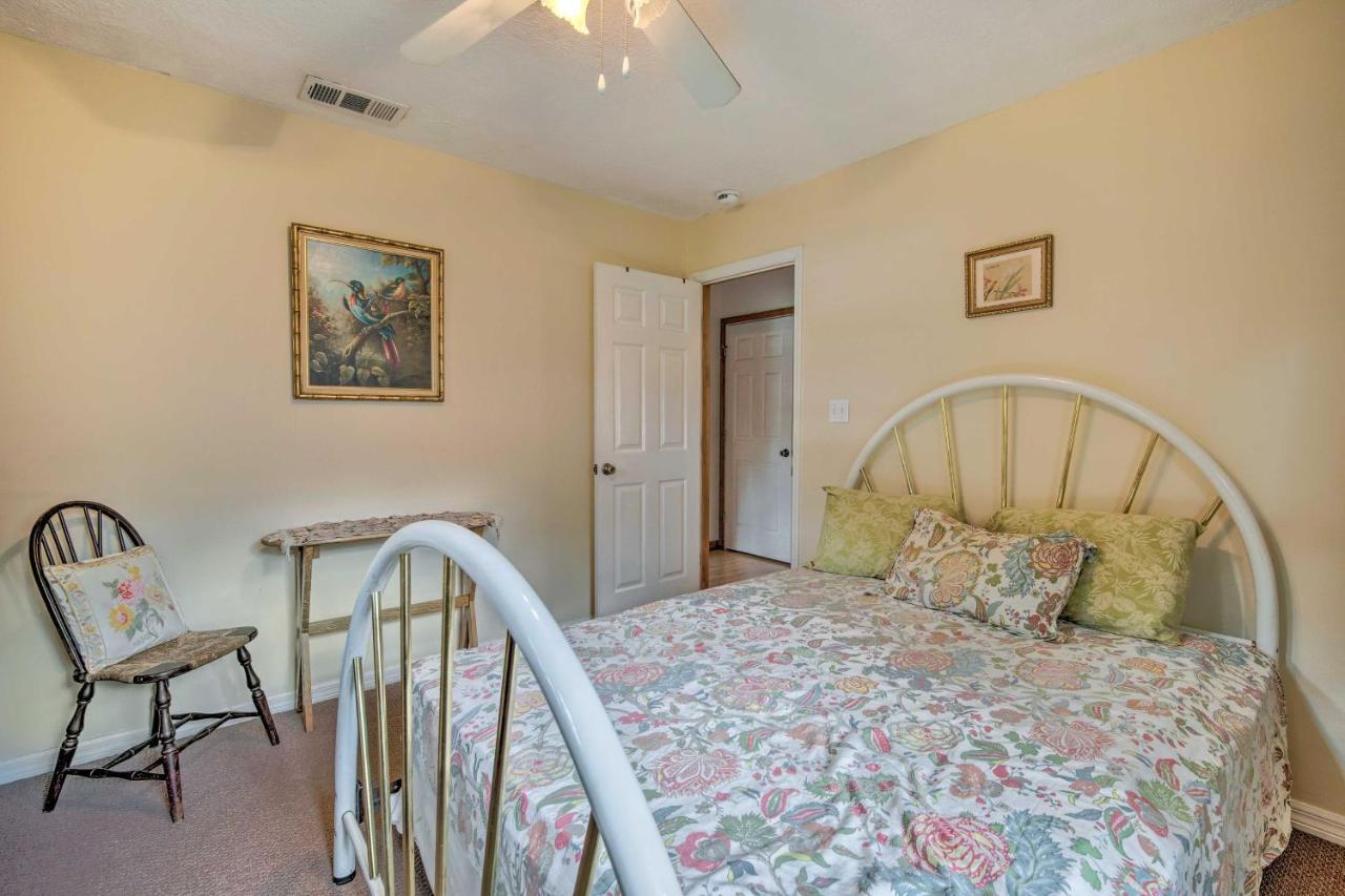 Holiday home Waterfront Inglis Getaway About 5 Mi To The Gulf!