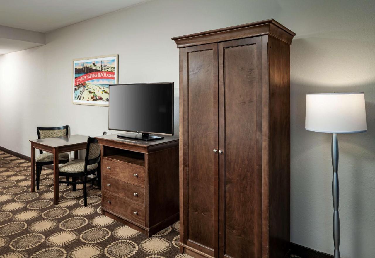 Hotel Western New Smyrna & 3*