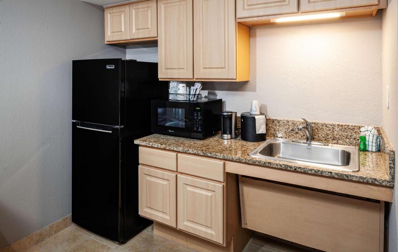 Western New Smyrna & 3* New Smyrna Beach