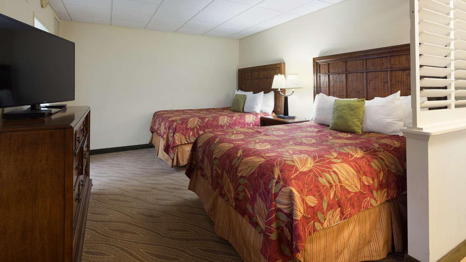 Western & Hotel Naples