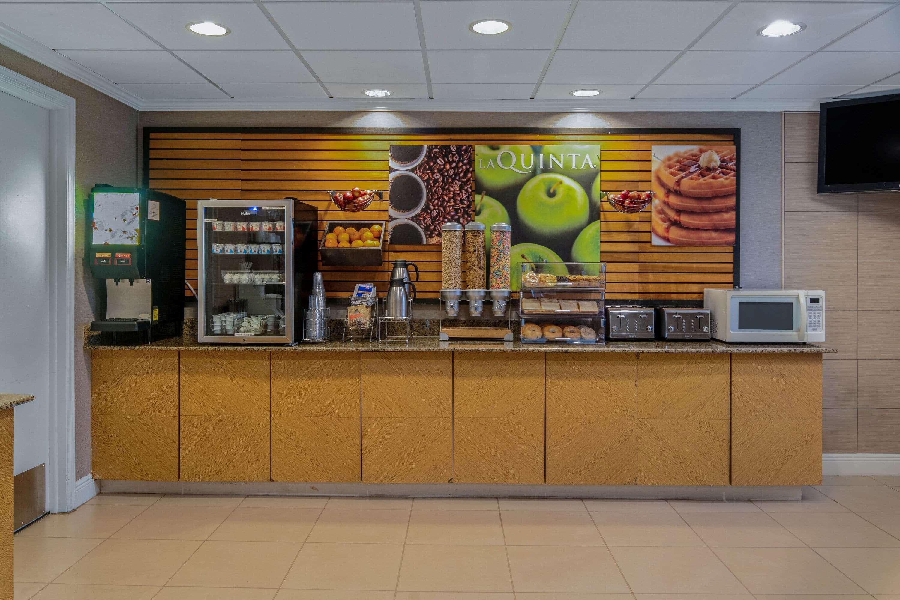 La Quinta By Wyndham East 3*