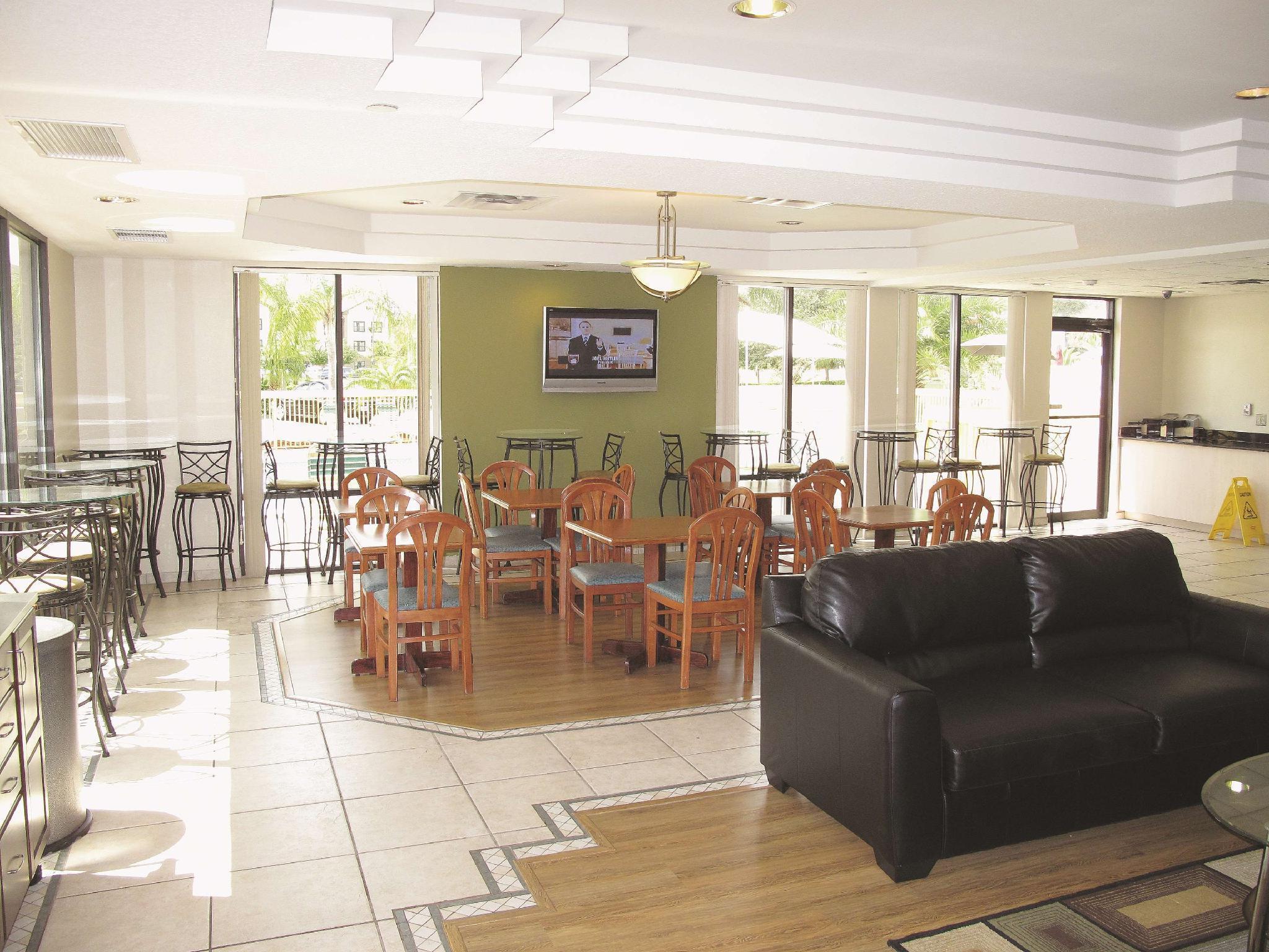 La Quinta By Wyndham Universal Area - Free Shuttle To Universal Hotel 3*
