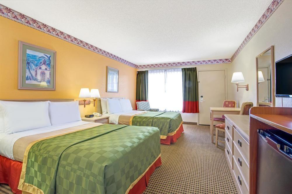 Surestay By Western Lido Sarasota