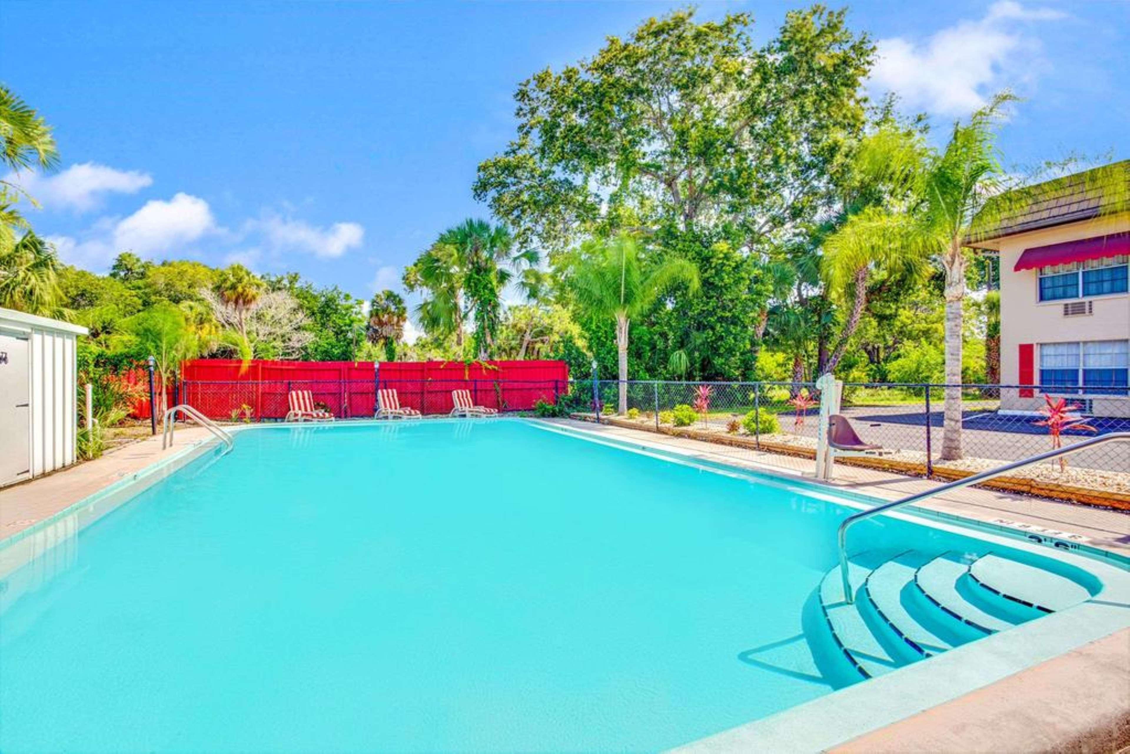 Surestay By Western Lido