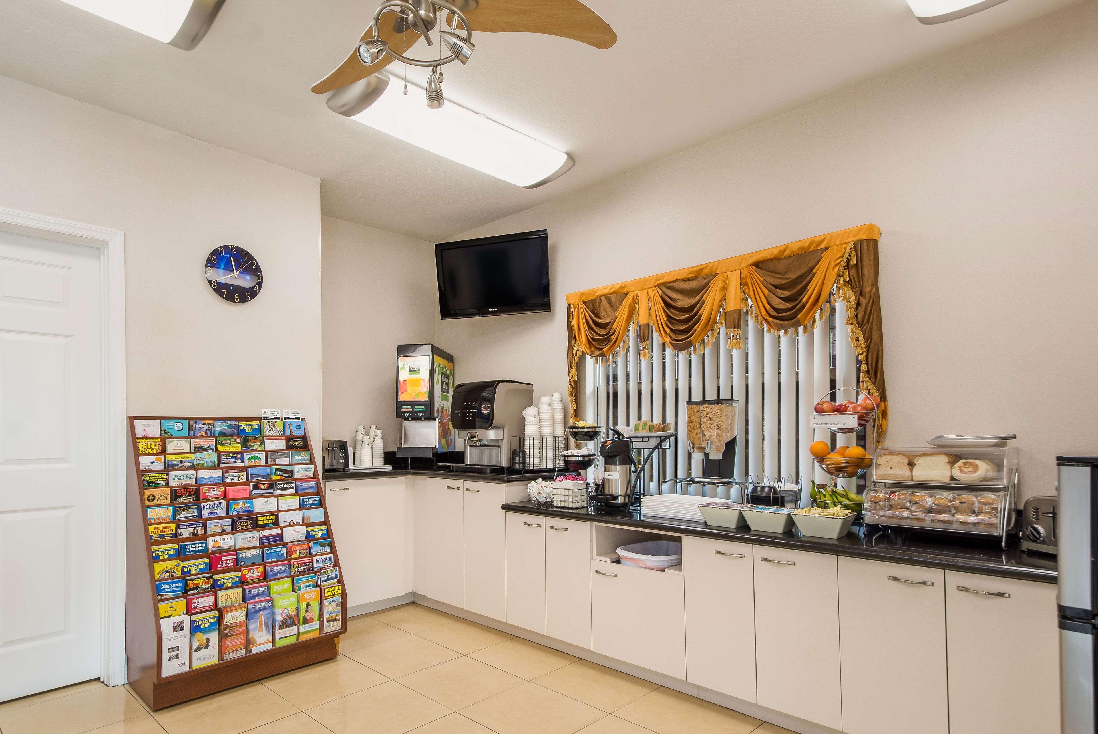 Hotel Surestay By Western Lido 2*