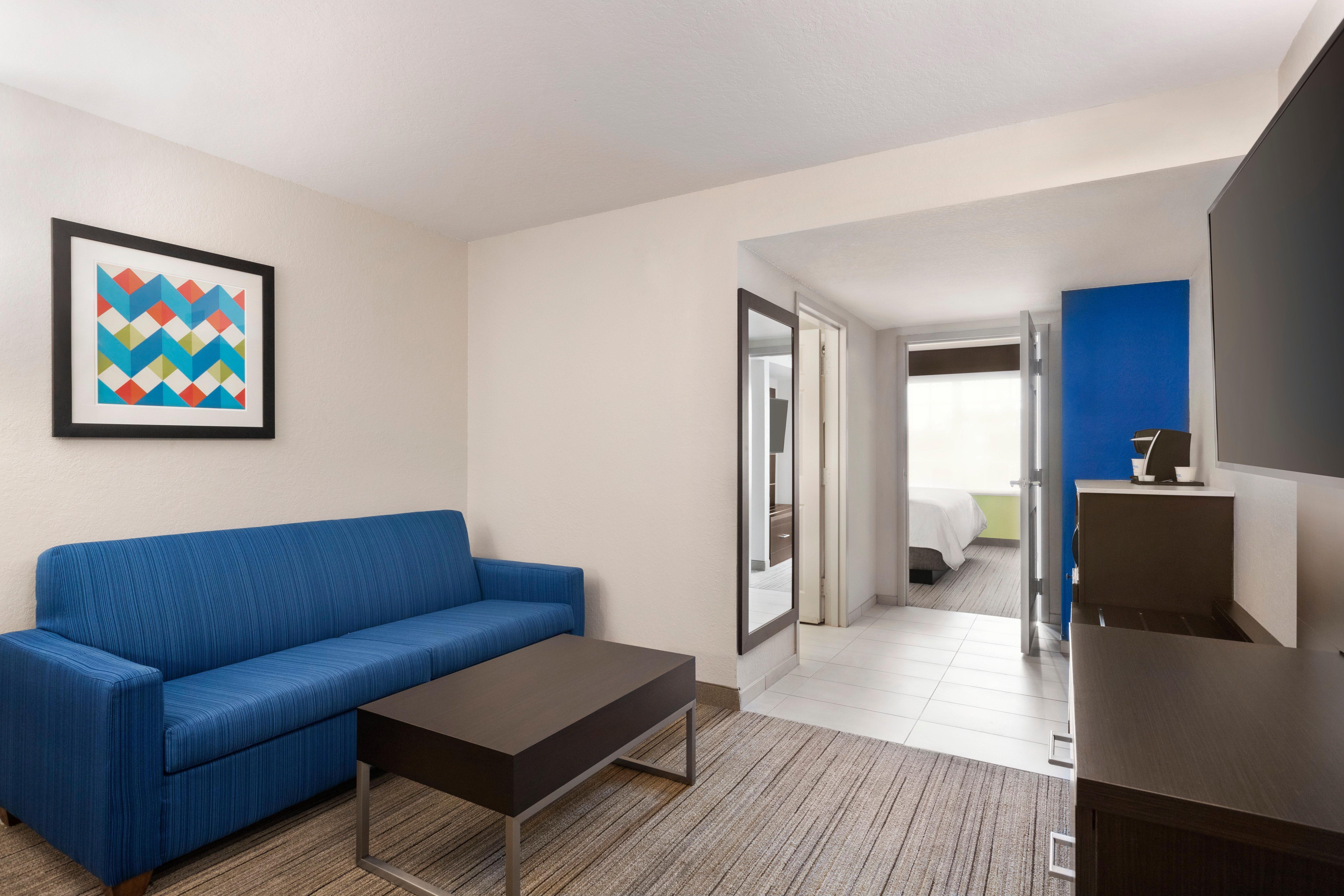 Express & East By Ihg Hotel 3*