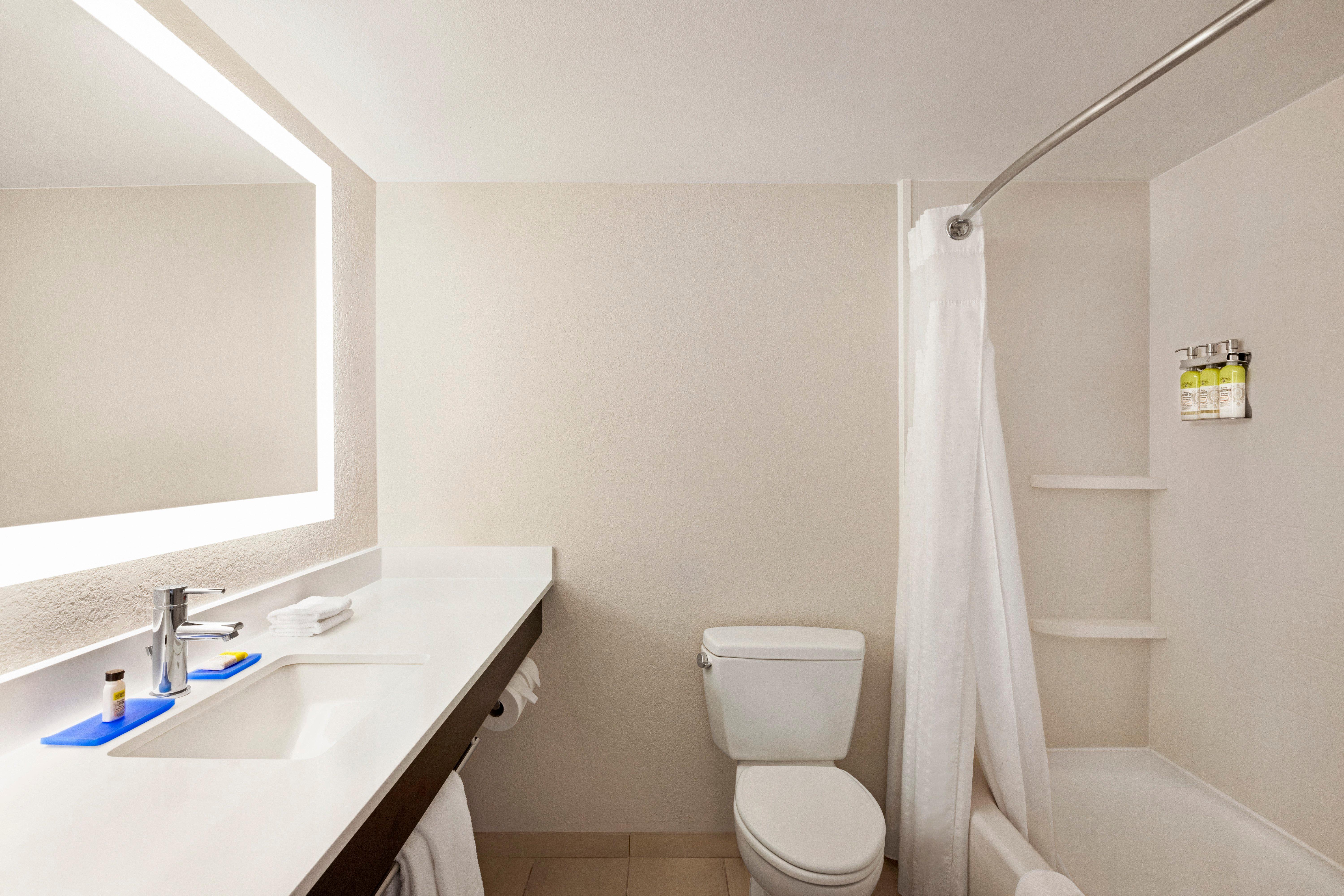 Express & East By Ihg 3* Sarasota