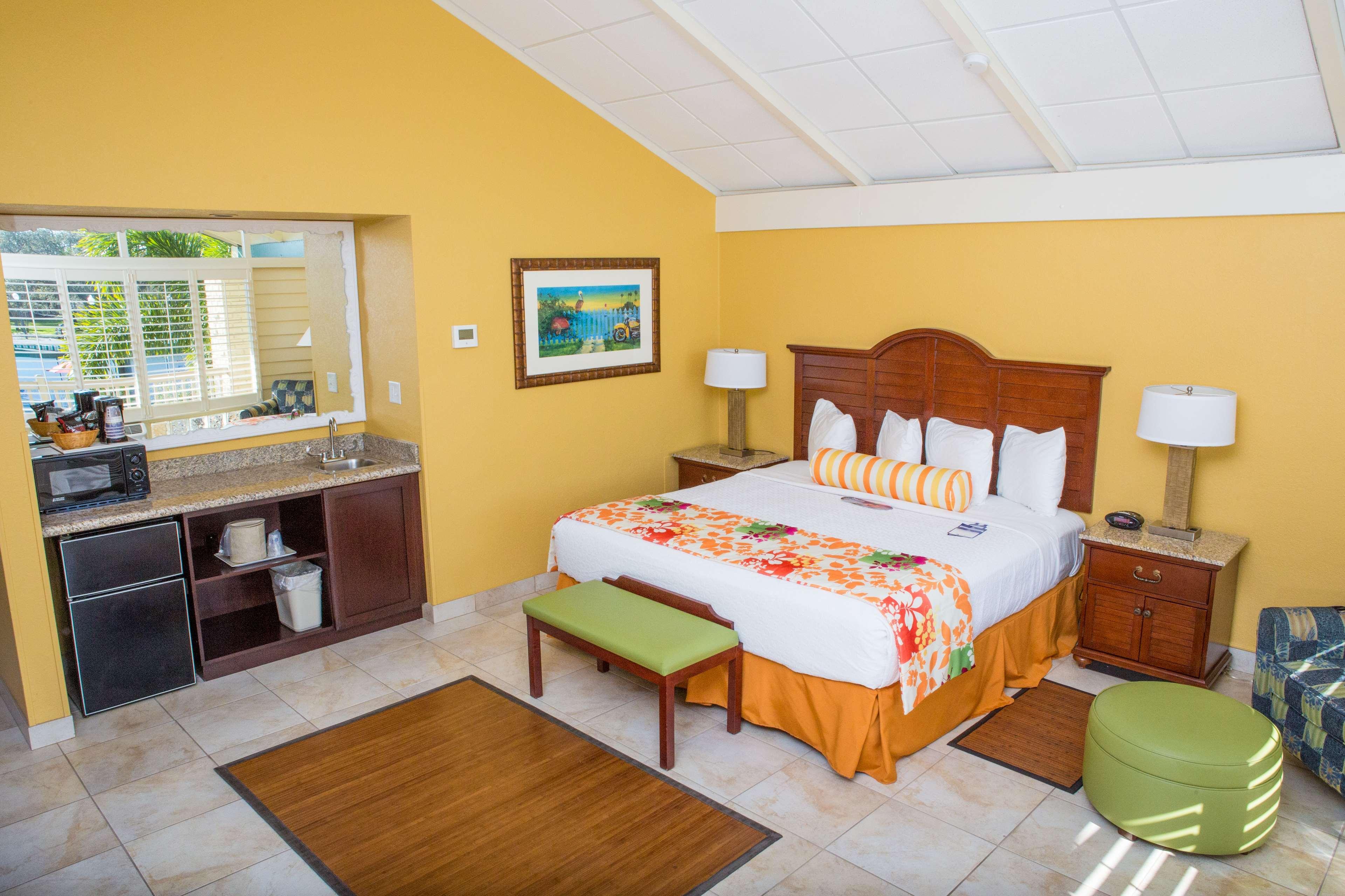 Western Yacht Harbor 3*