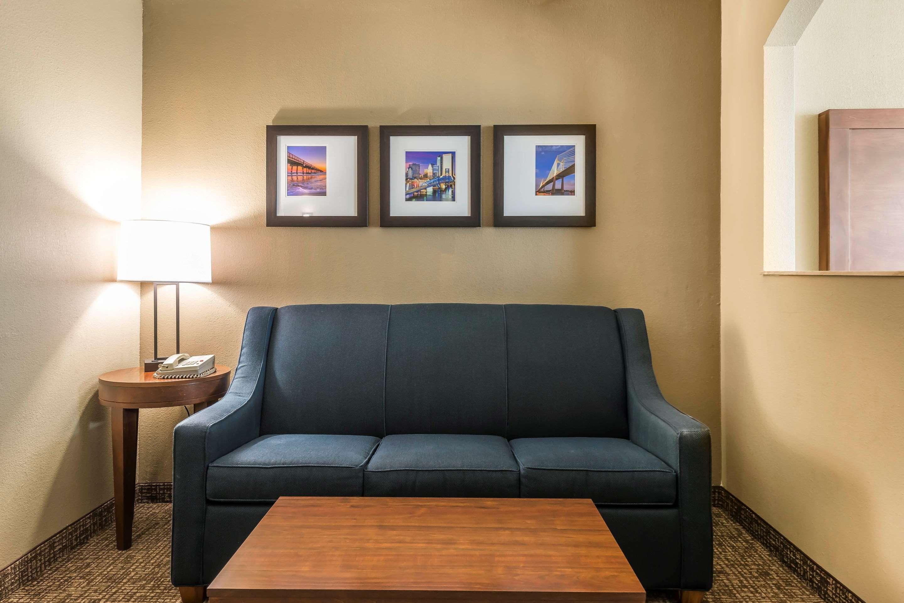 Hotel Comfort Baymeadows Near Butler Blvd 3*