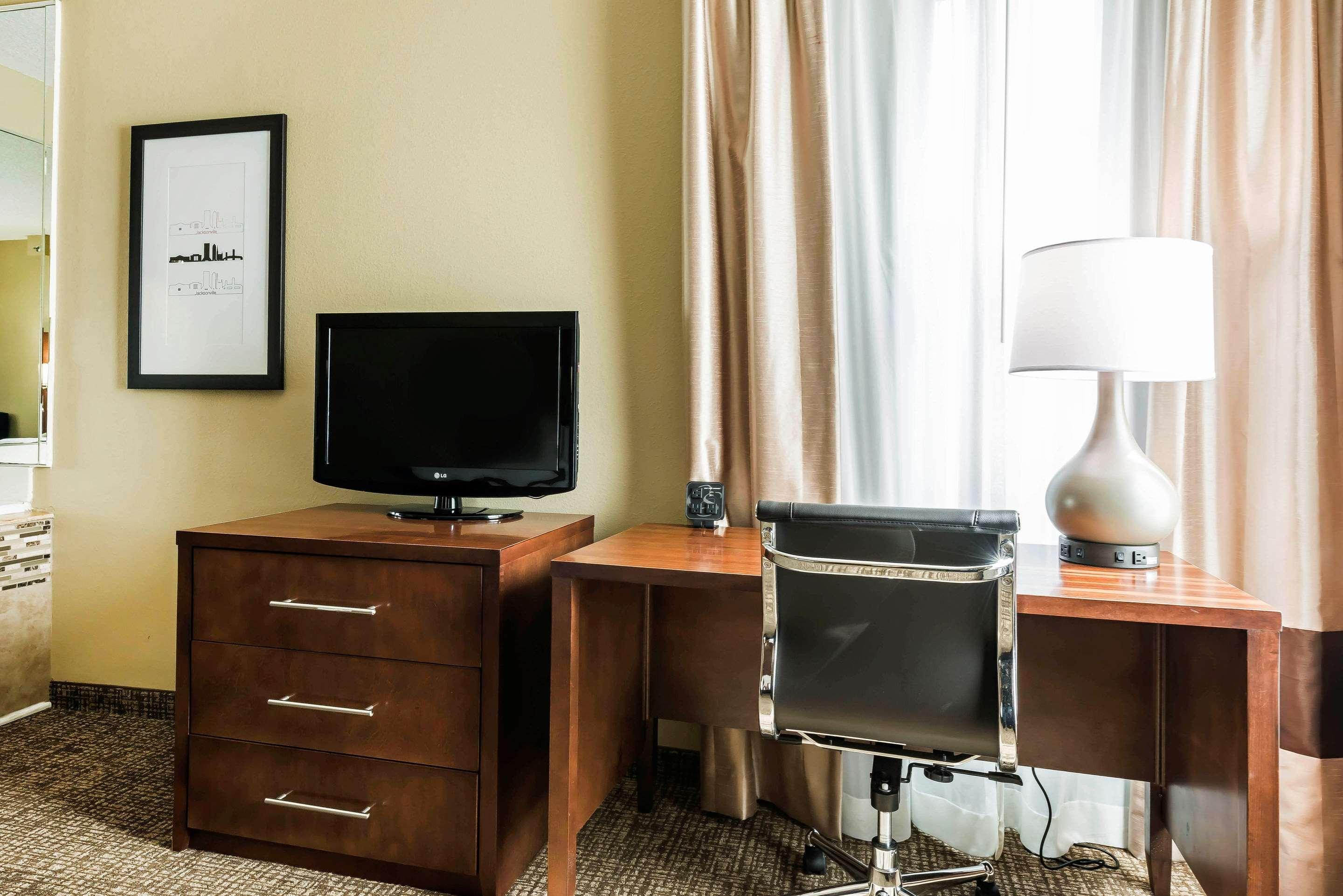Hotel Comfort Baymeadows Near Butler Blvd 3*