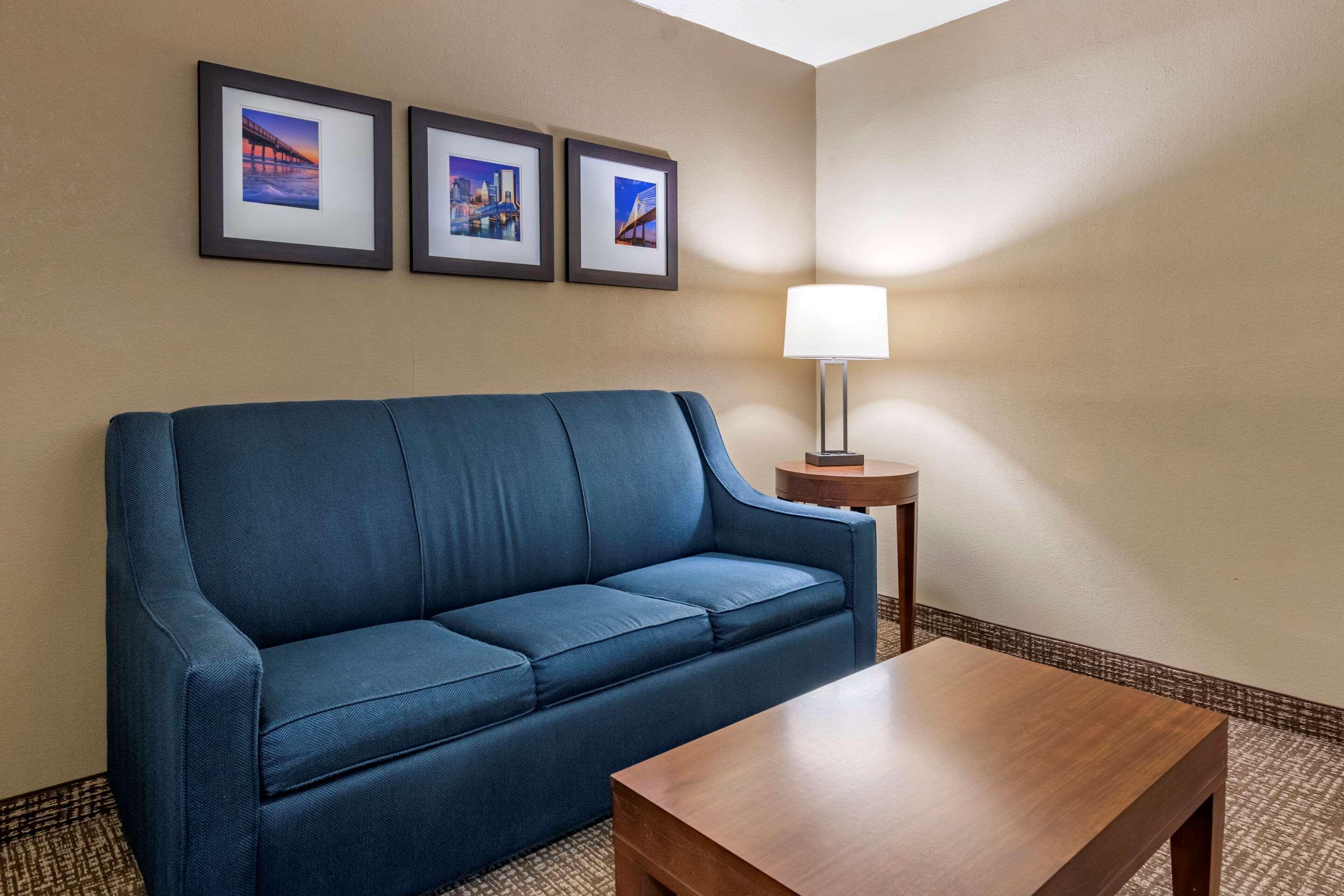 Comfort Baymeadows Near Butler Blvd Hotel 3*