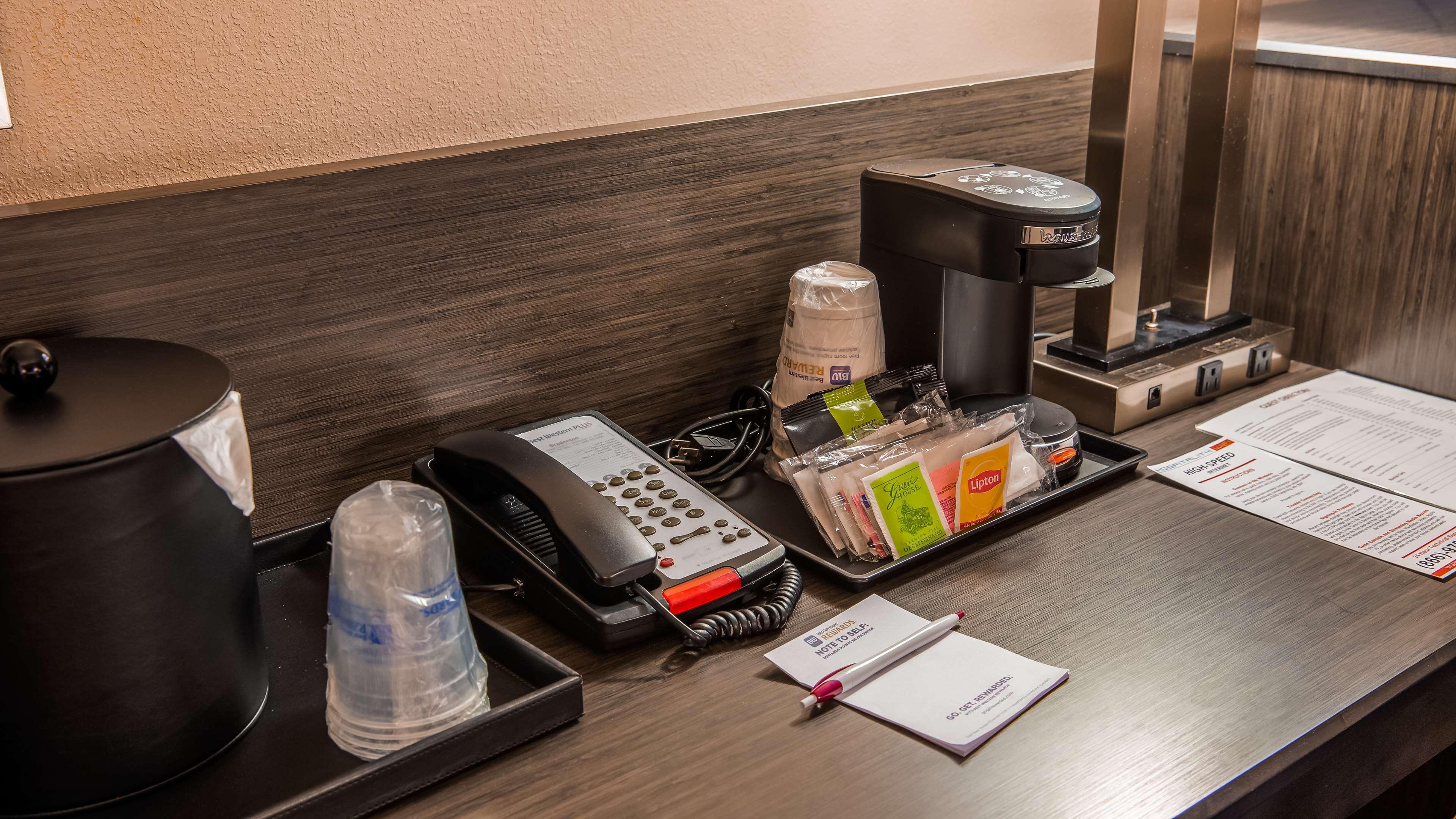 Hotel Western &