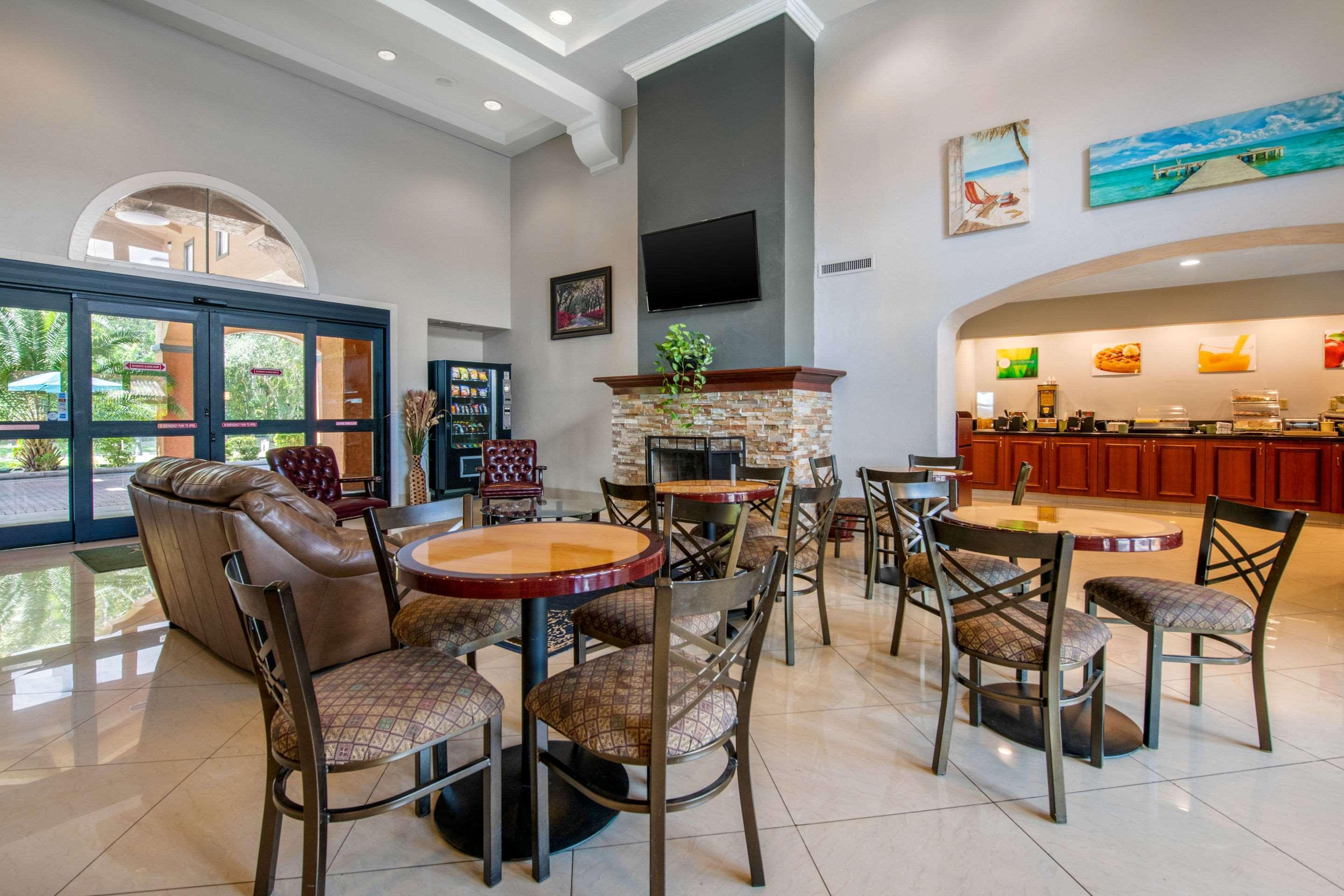 Quality & Jacksonville-baymeadows Hotel