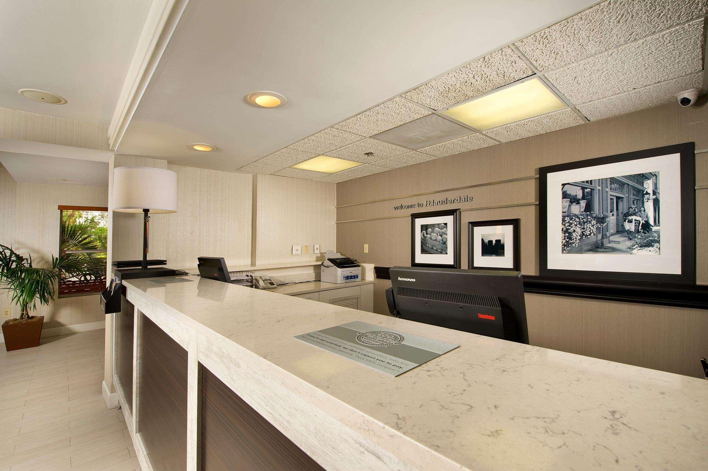 Hotel Hampton & Lauderdale Airport 3*