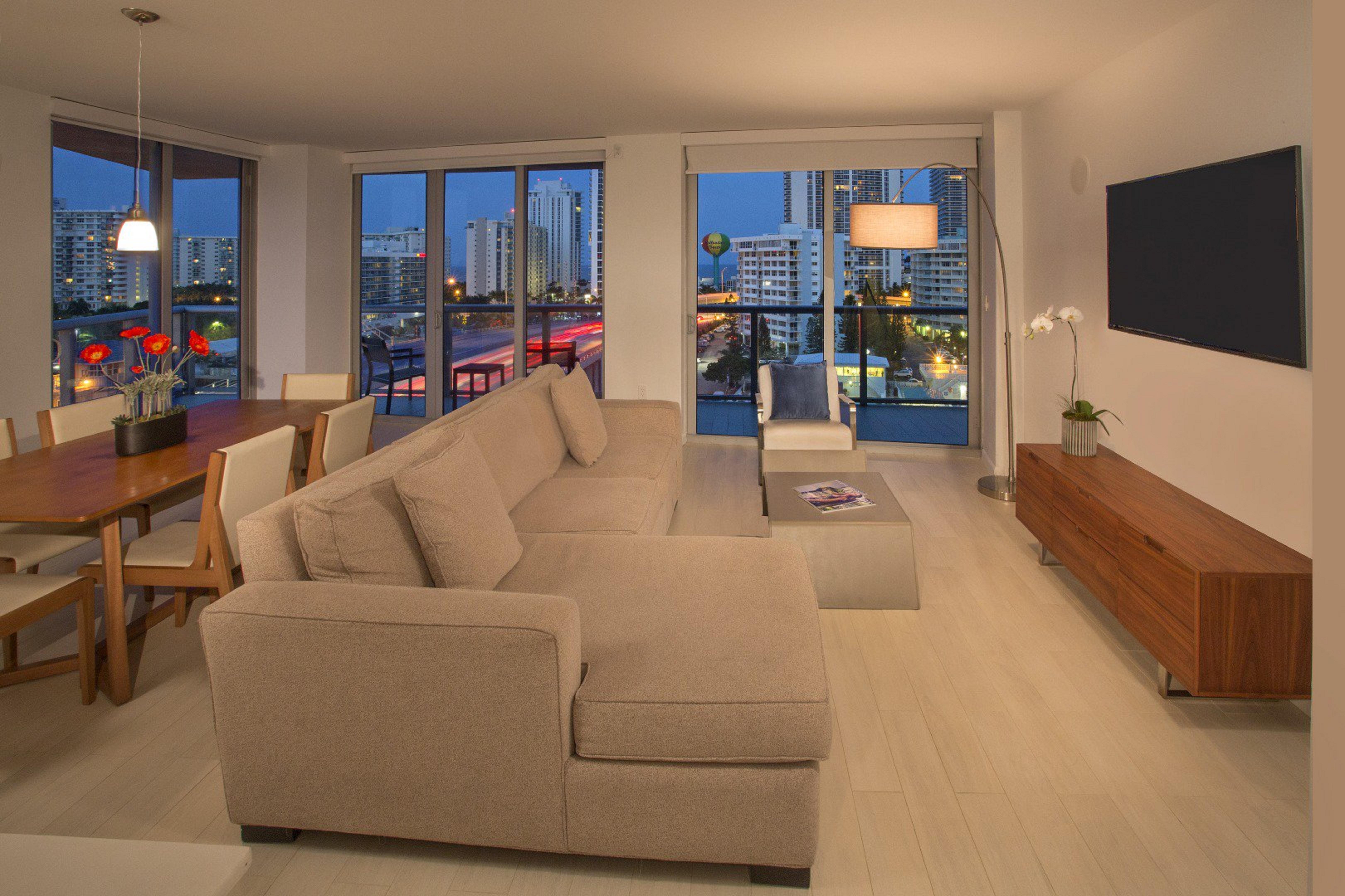 Beachwalk Elite And Aparthotel Hallandale Beach