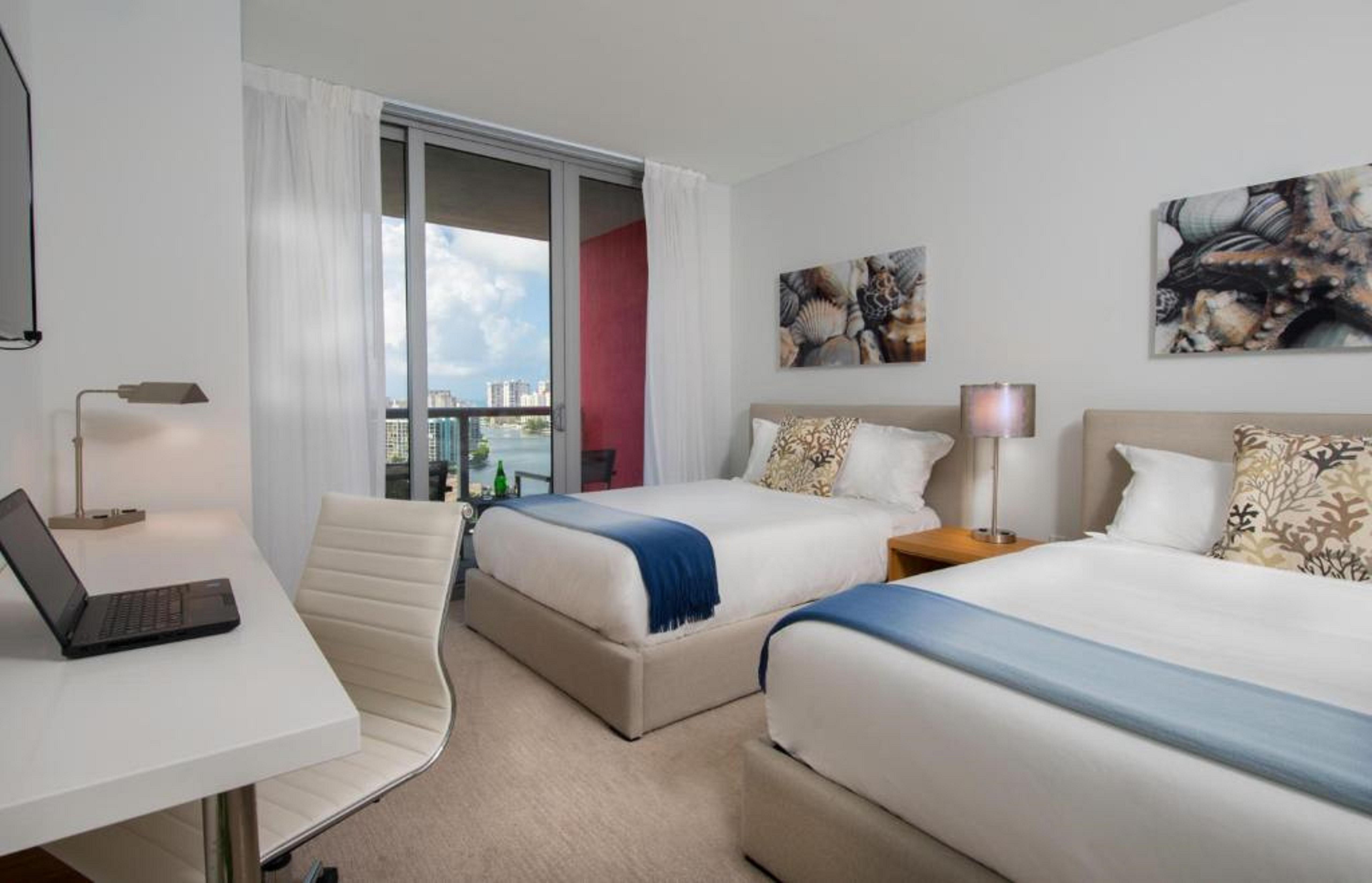 Beachwalk Elite And Aparthotel 4*