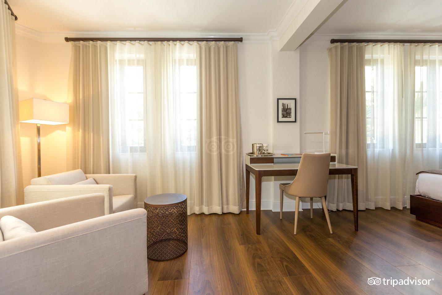 St. Michel Hotel 3*