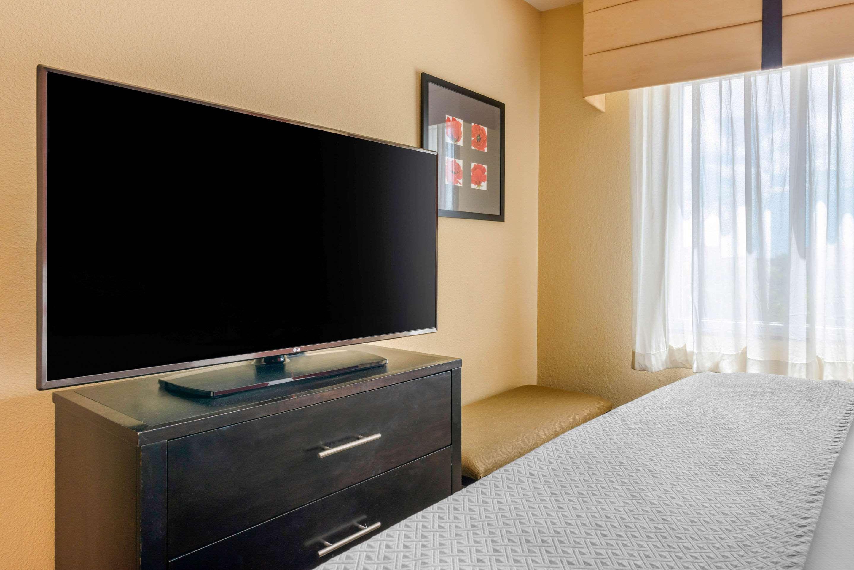 Cambria Ft Lauderdale, Airport South & Cruise Port Dania Beach