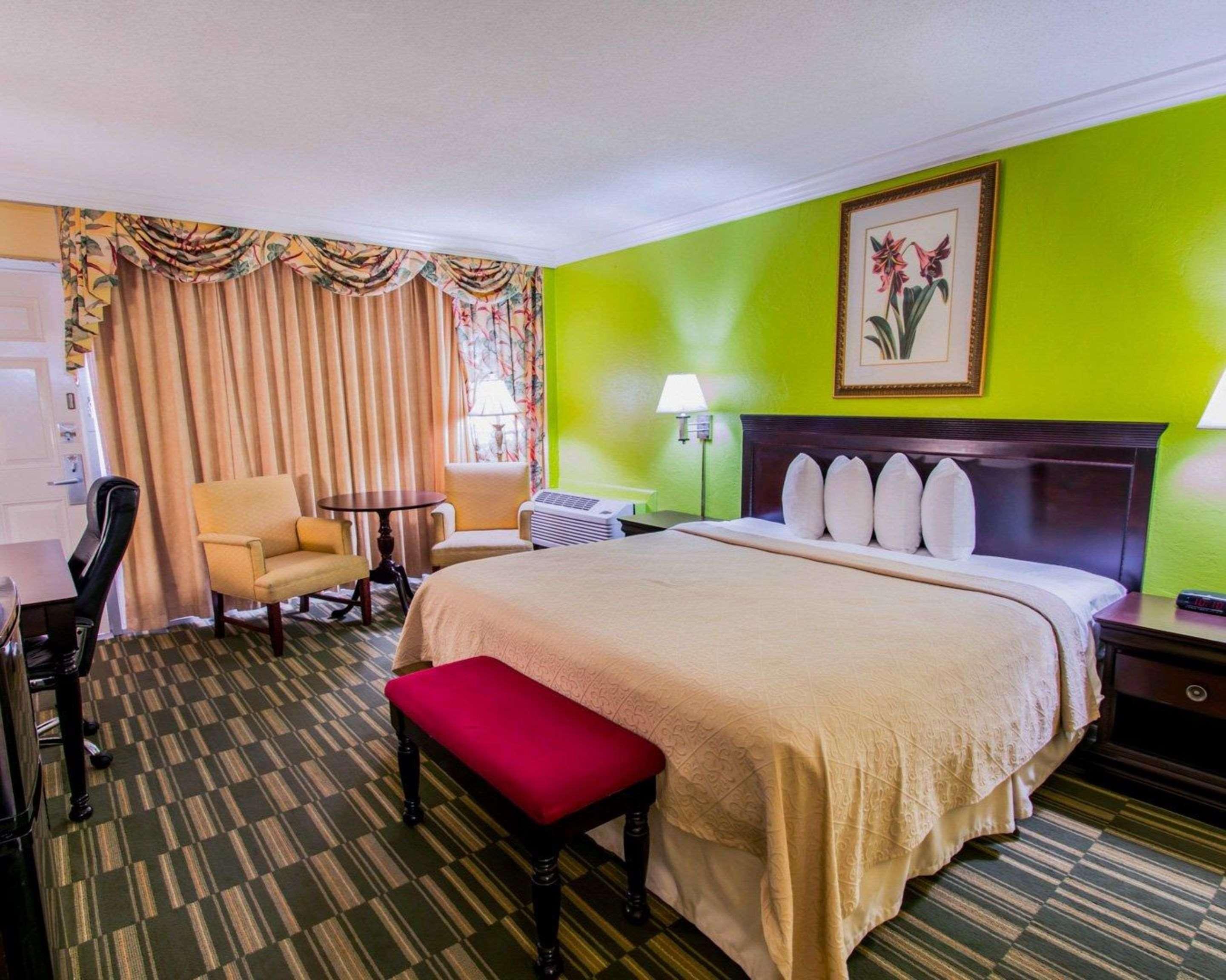 Quality Ormond Oceanfront 3*