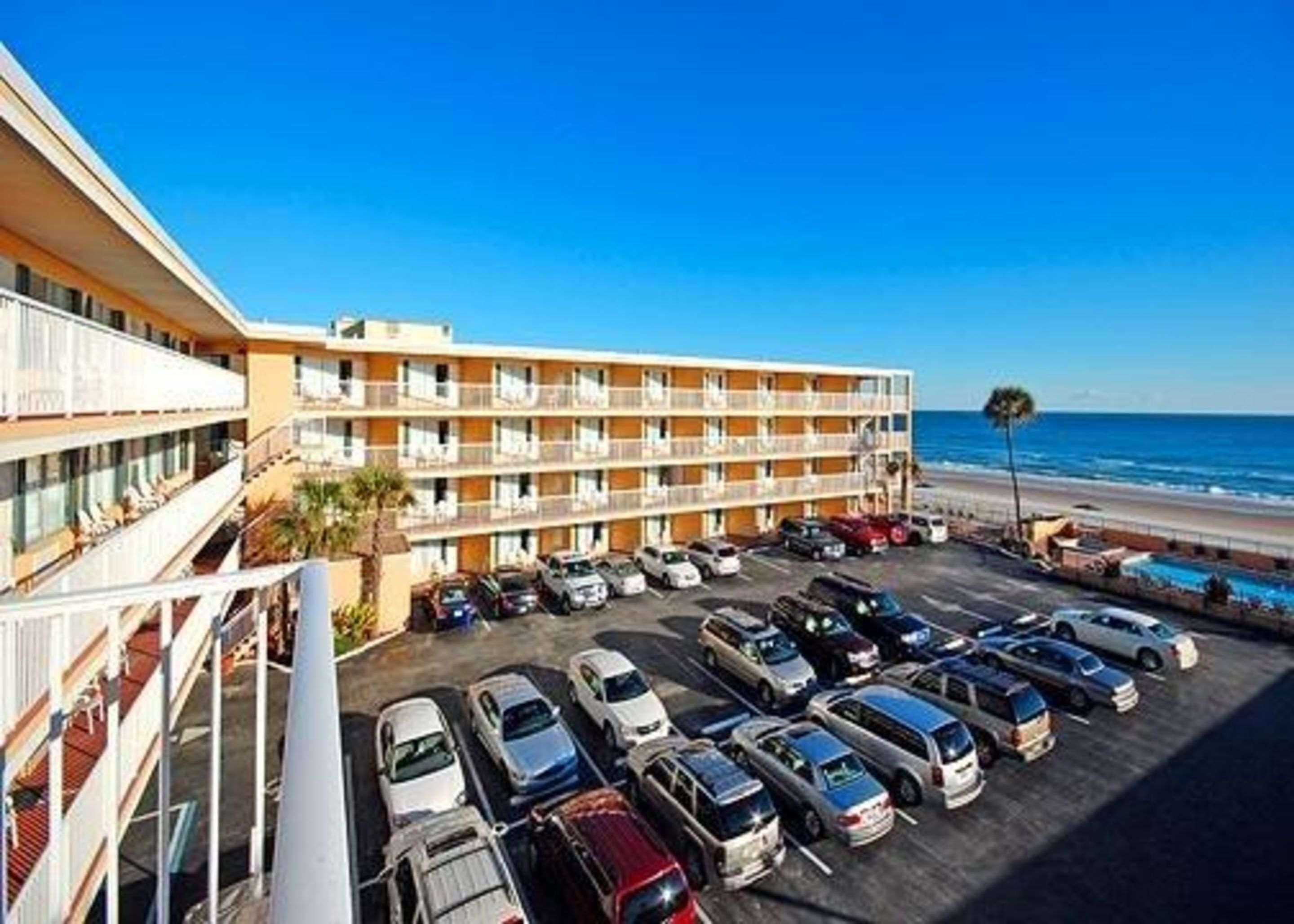 Quality Ormond Oceanfront Inn 3*