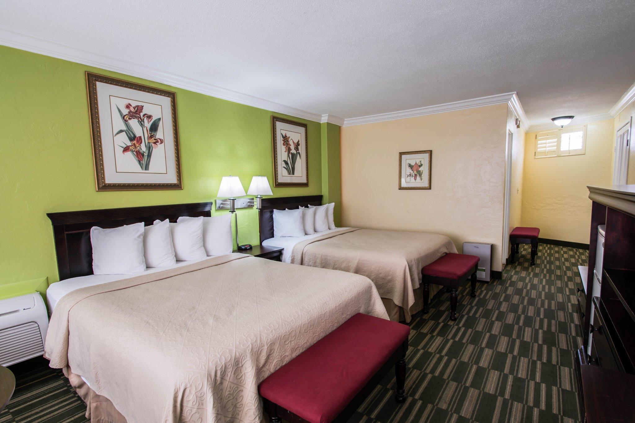Inn Quality Ormond Oceanfront 3*