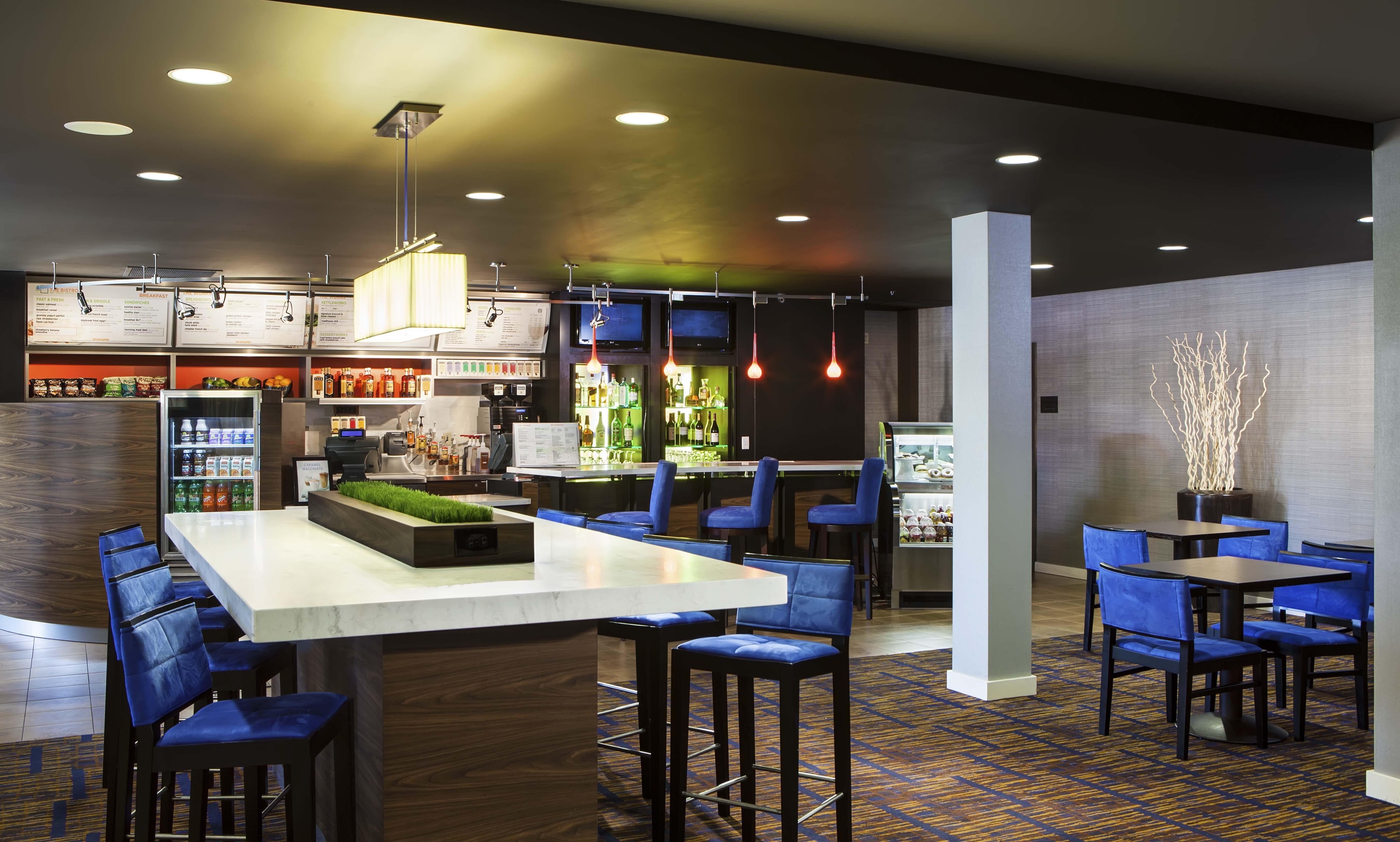 Courtyard By Marriott Miami Mall Hotel Aventura