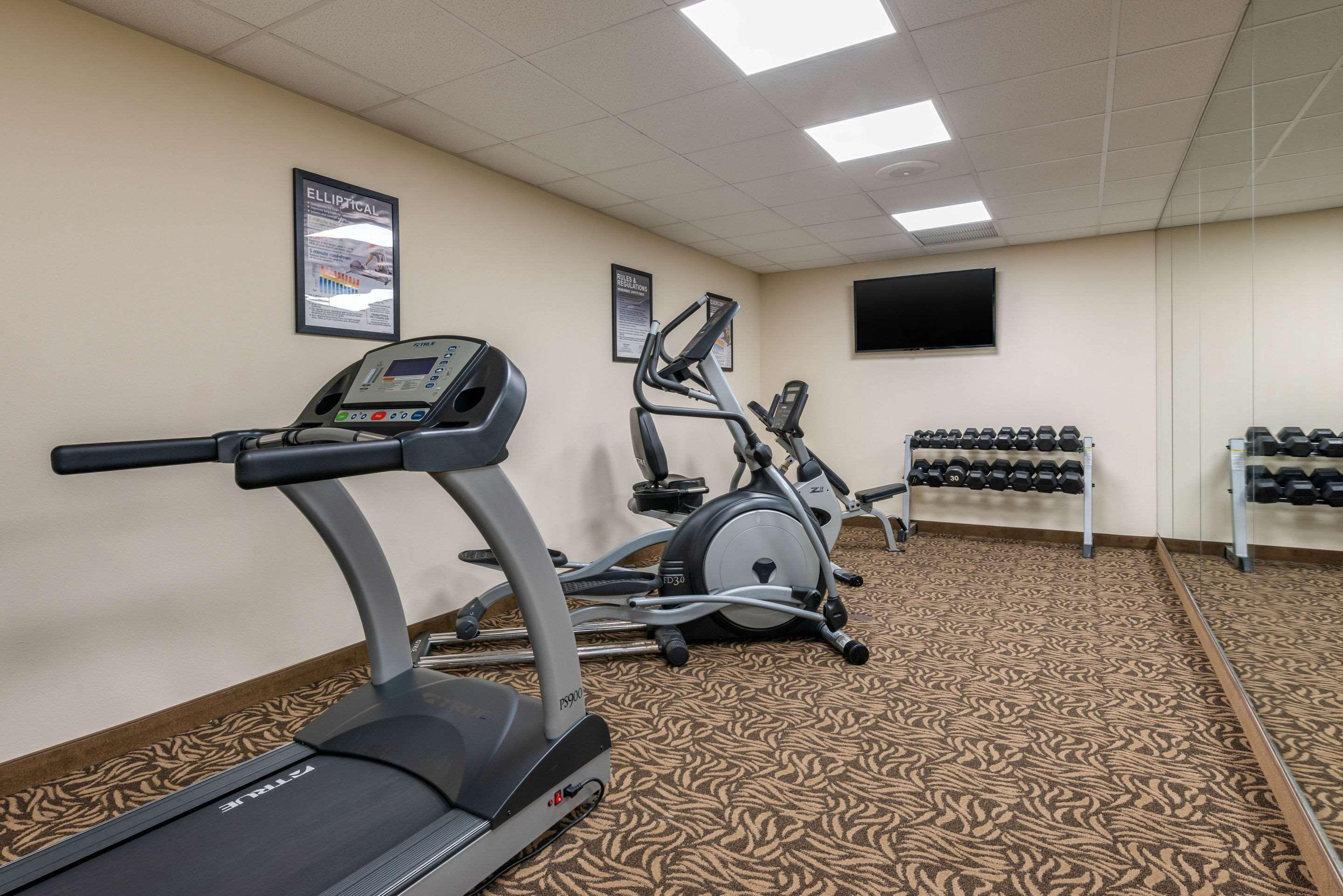 Comfort & Airport Hotel