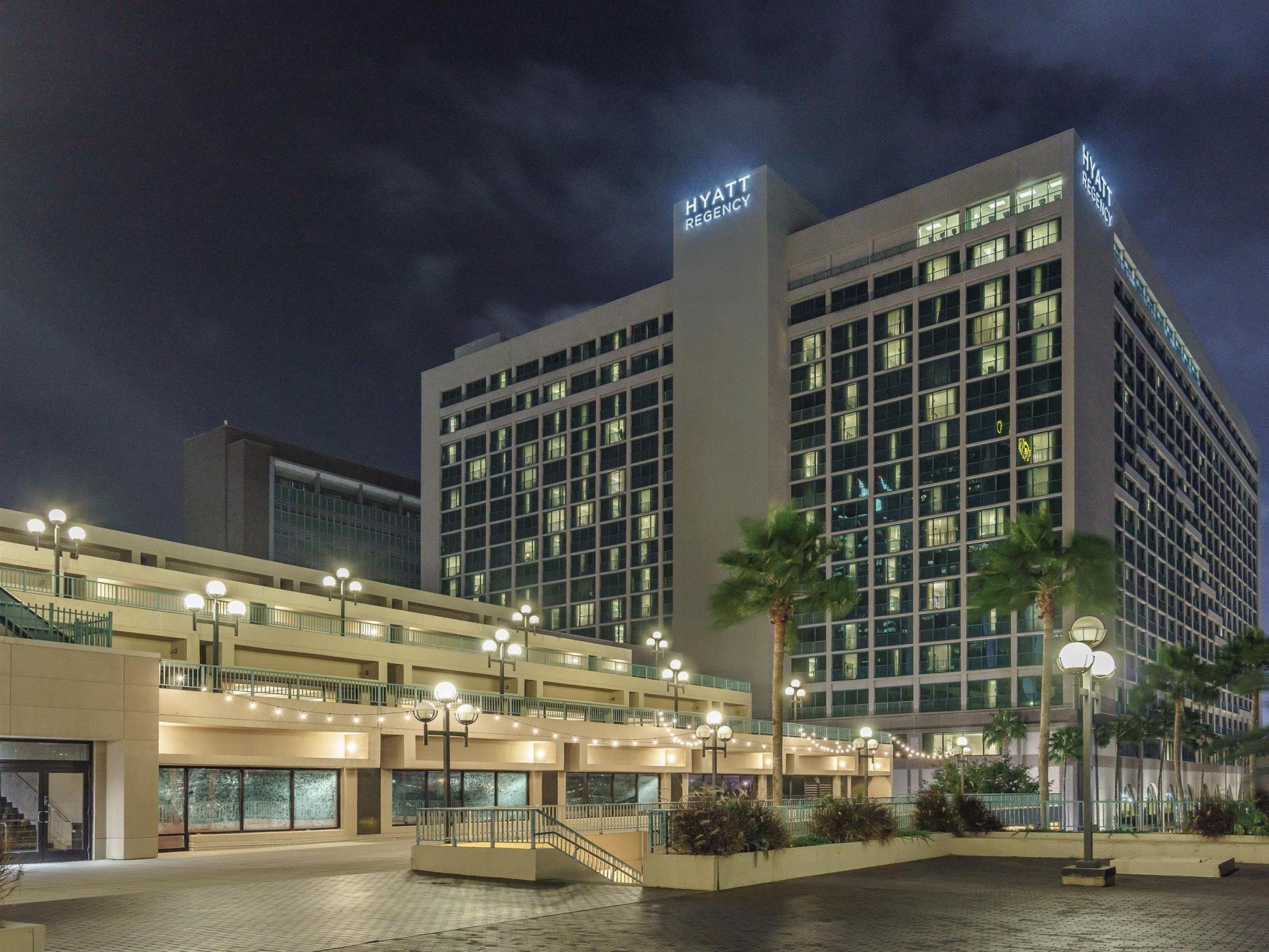 Hotel Hyatt Regency Riverfront 3*