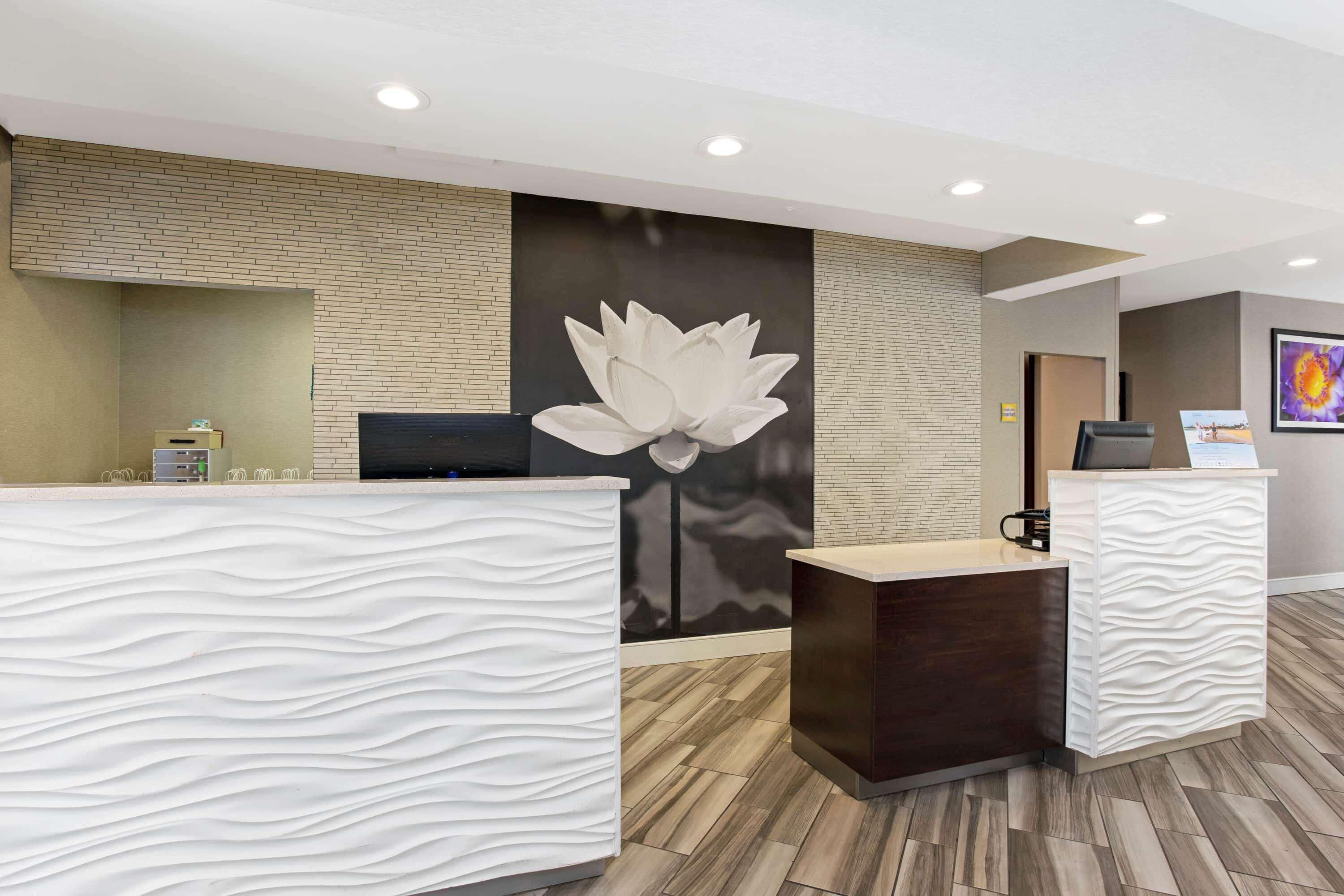 La Quinta By Wyndham Airport North Hotel 3*