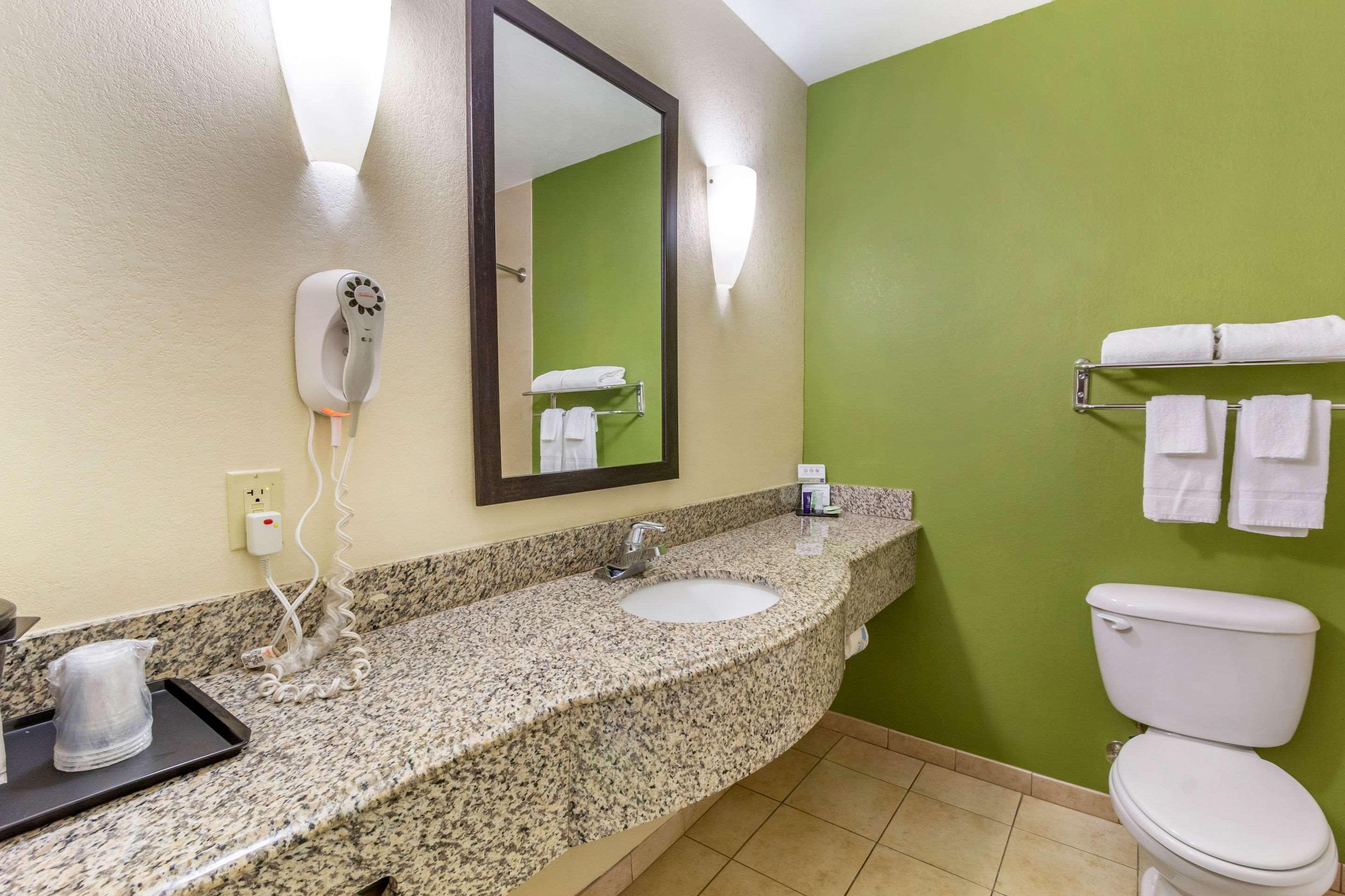 Hotel Sleep & West Jacksonville